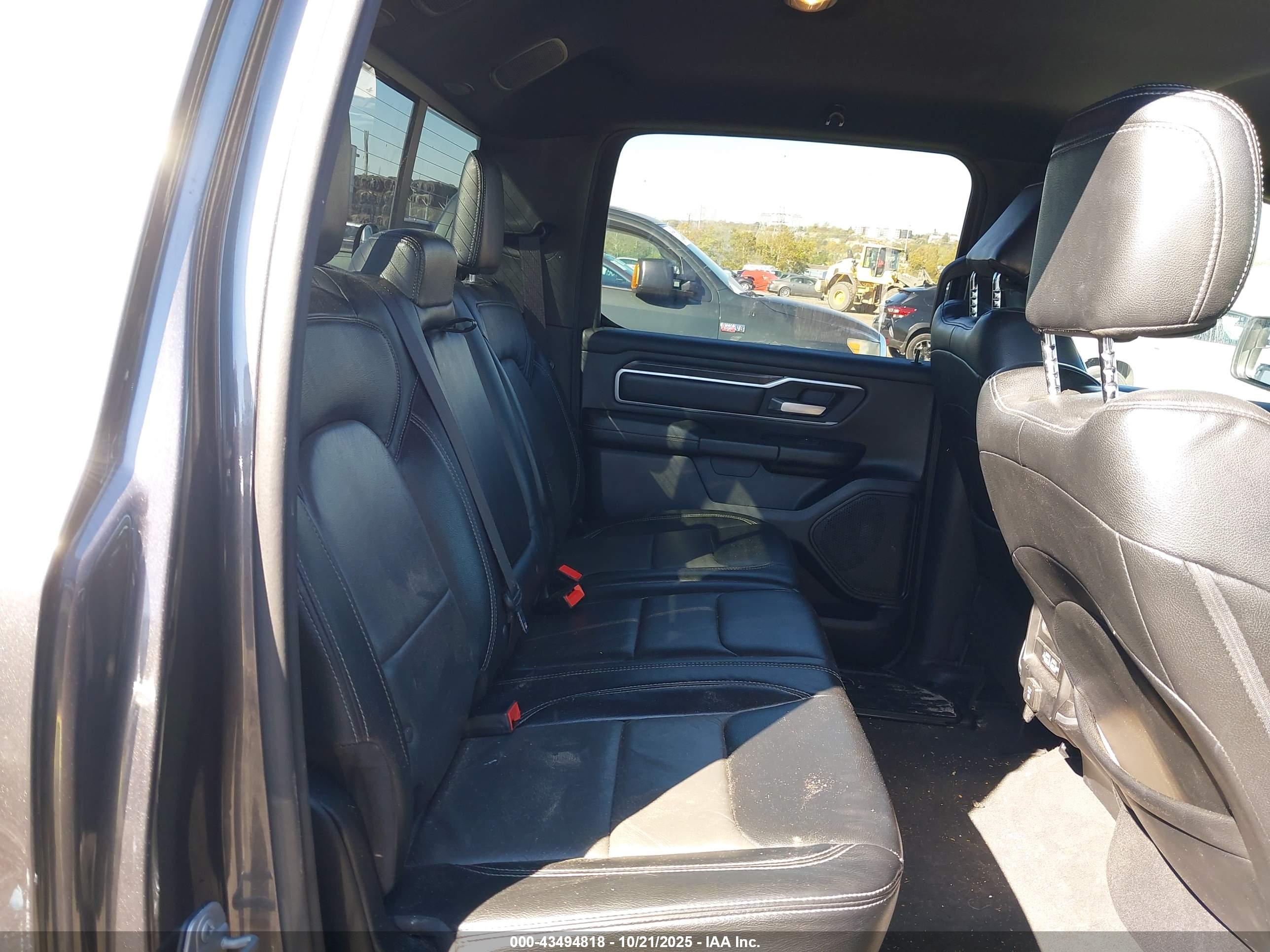 RAM 1500 image 8