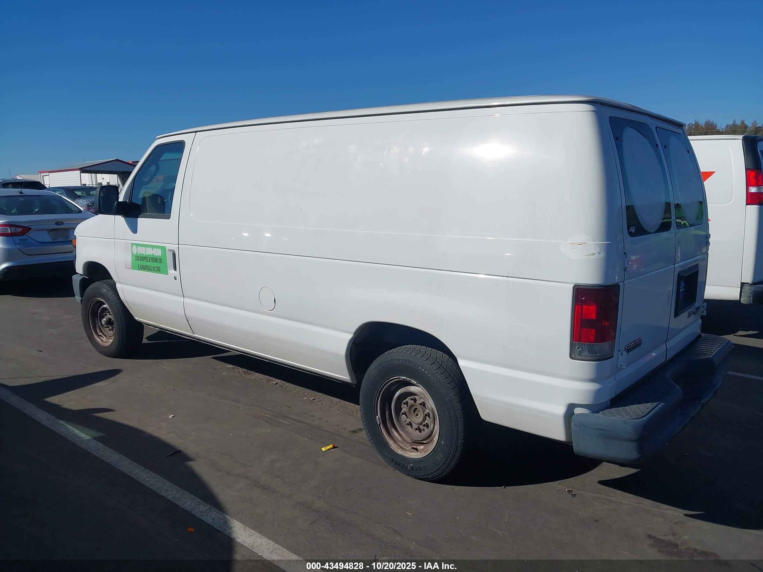 FORD E-150 image 3