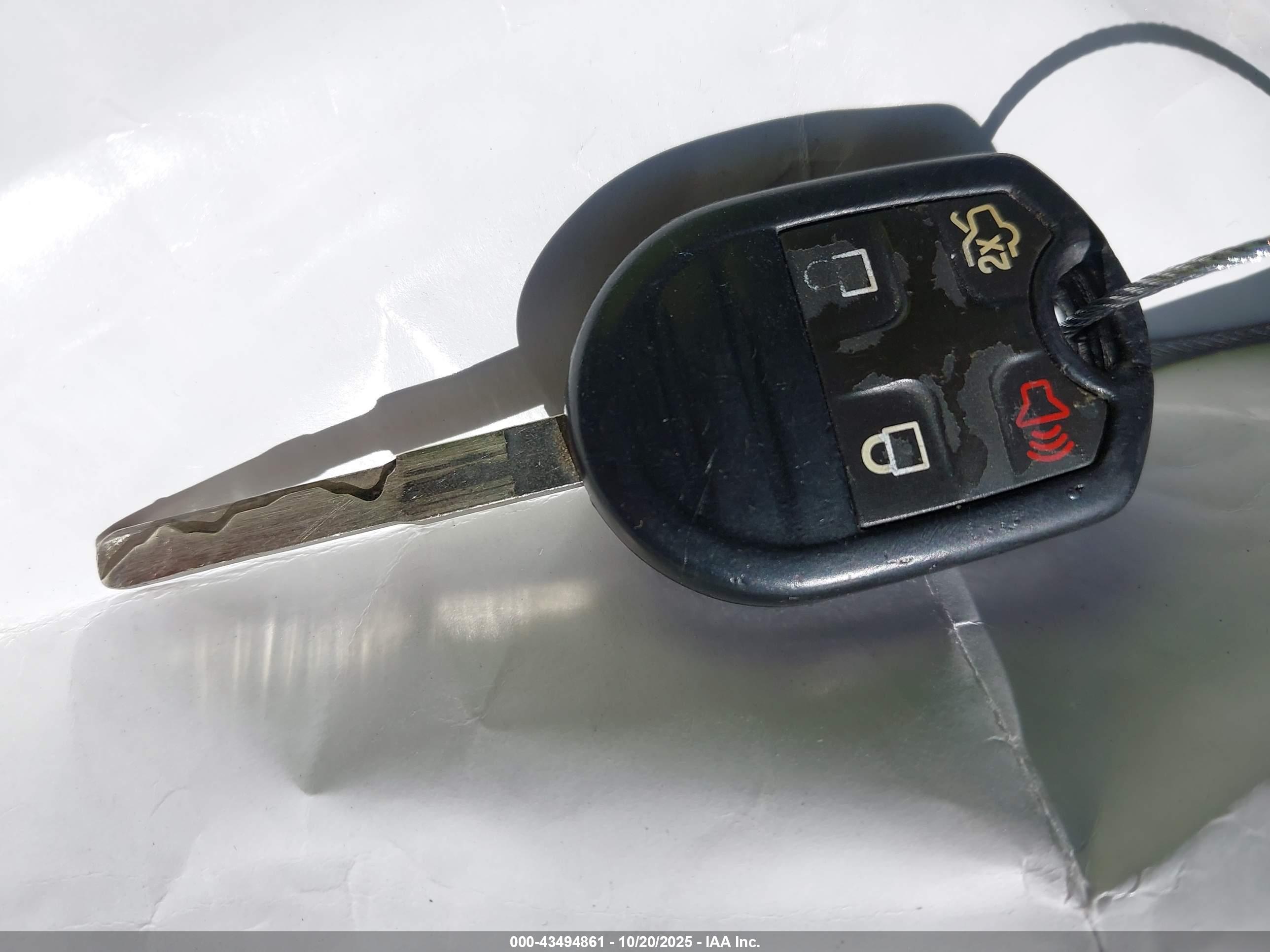 FORD FIESTA image 11