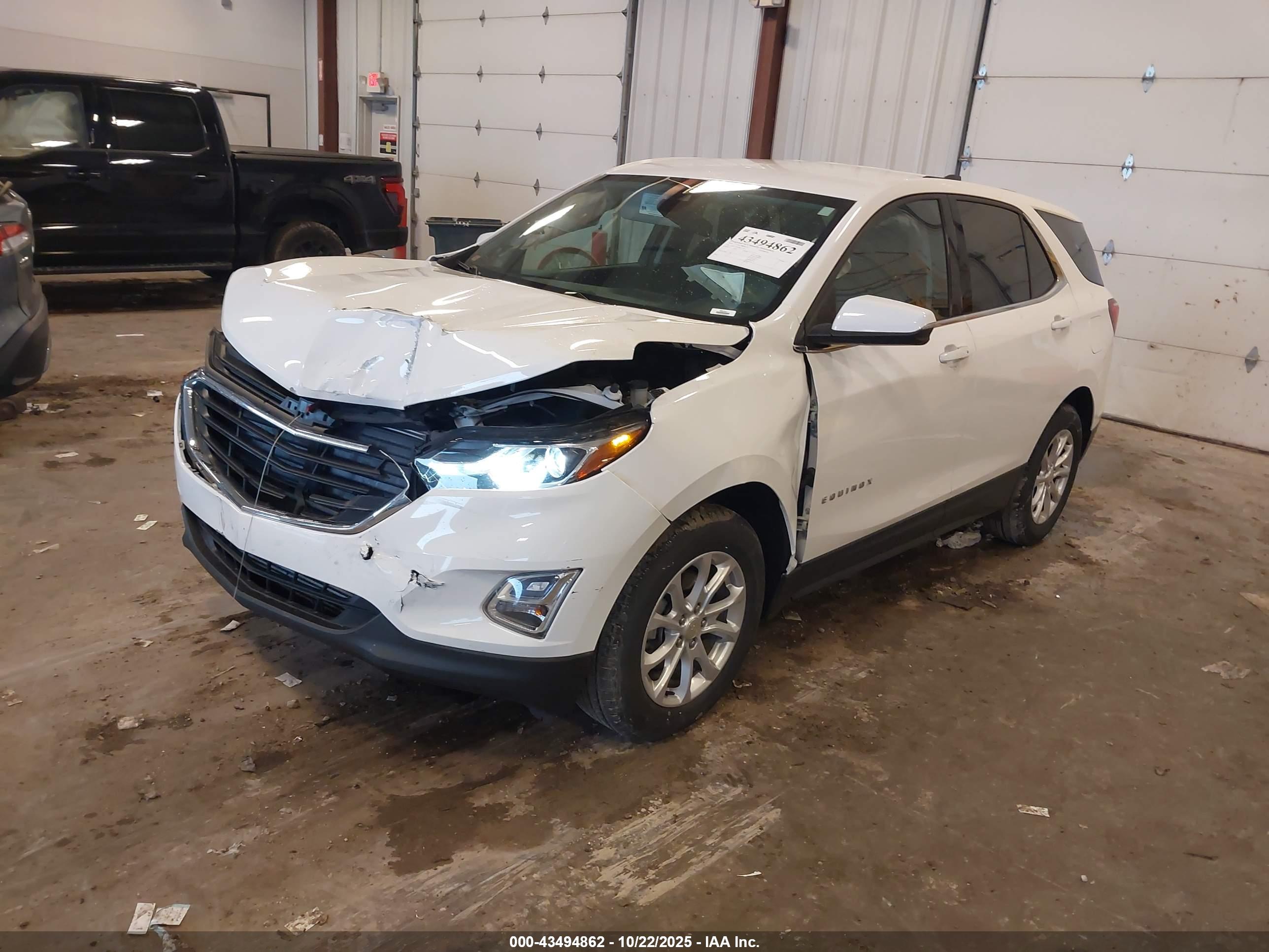CHEVROLET EQUINOX image 2