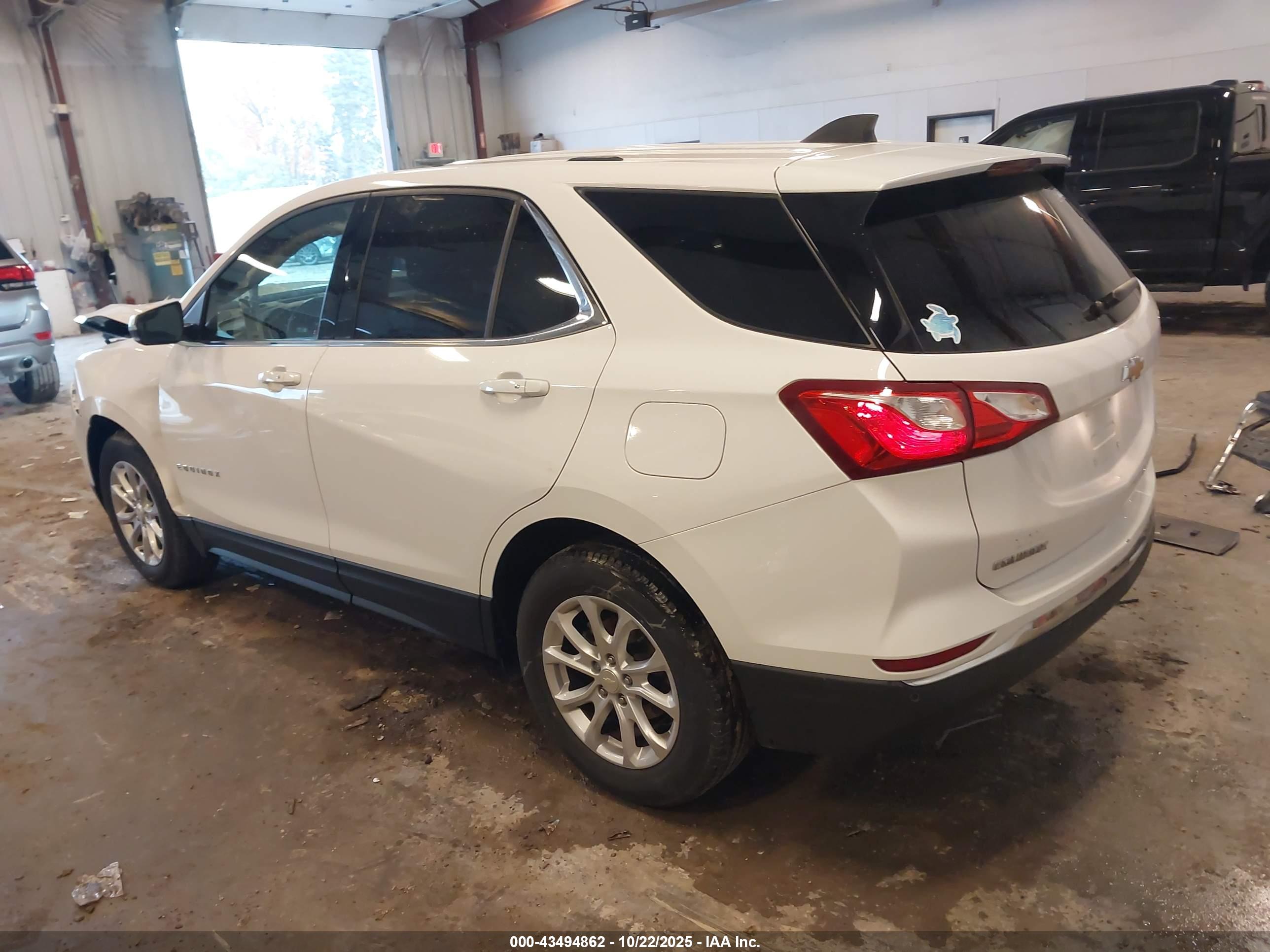 CHEVROLET EQUINOX image 3