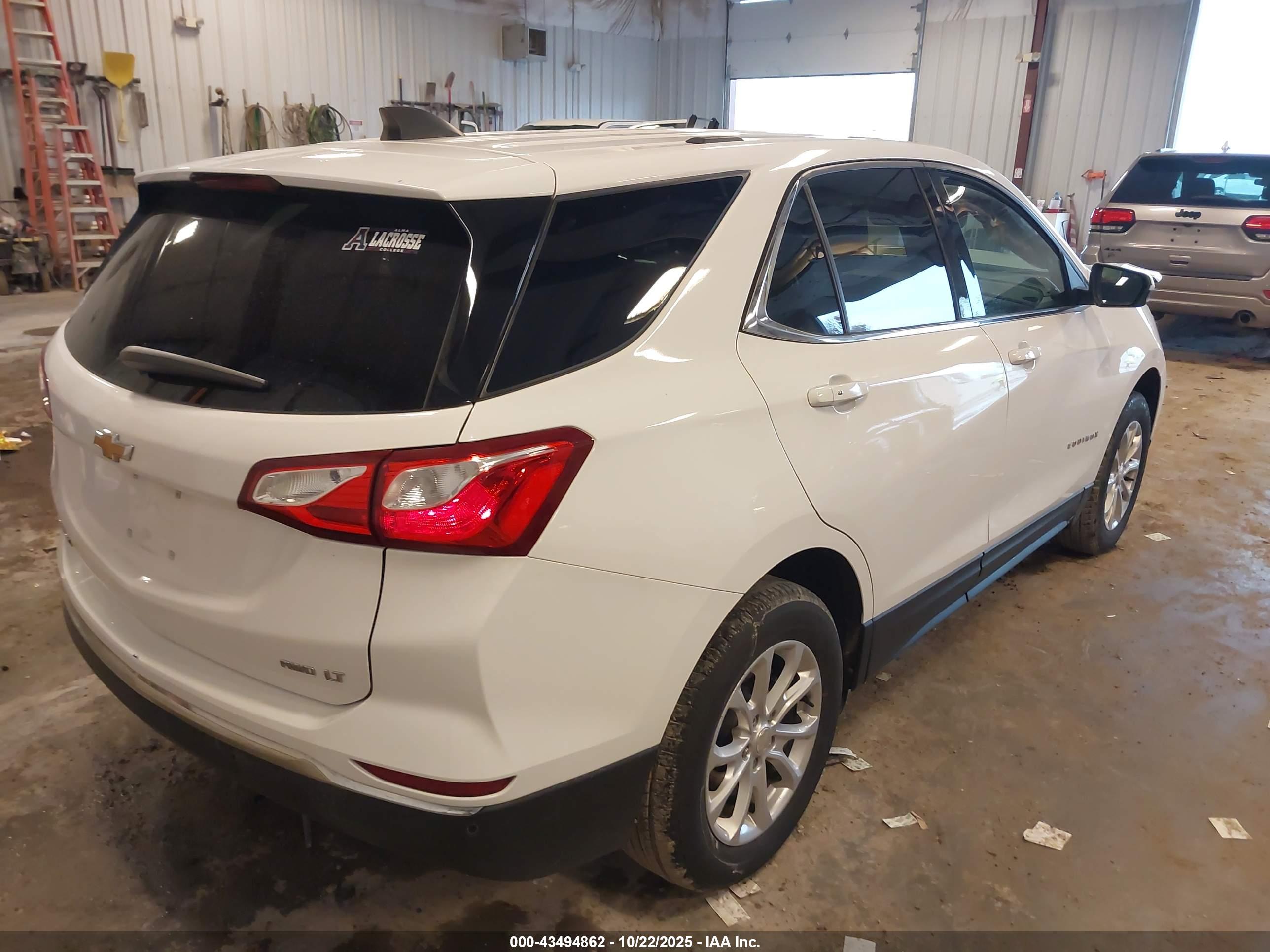 CHEVROLET EQUINOX image 4