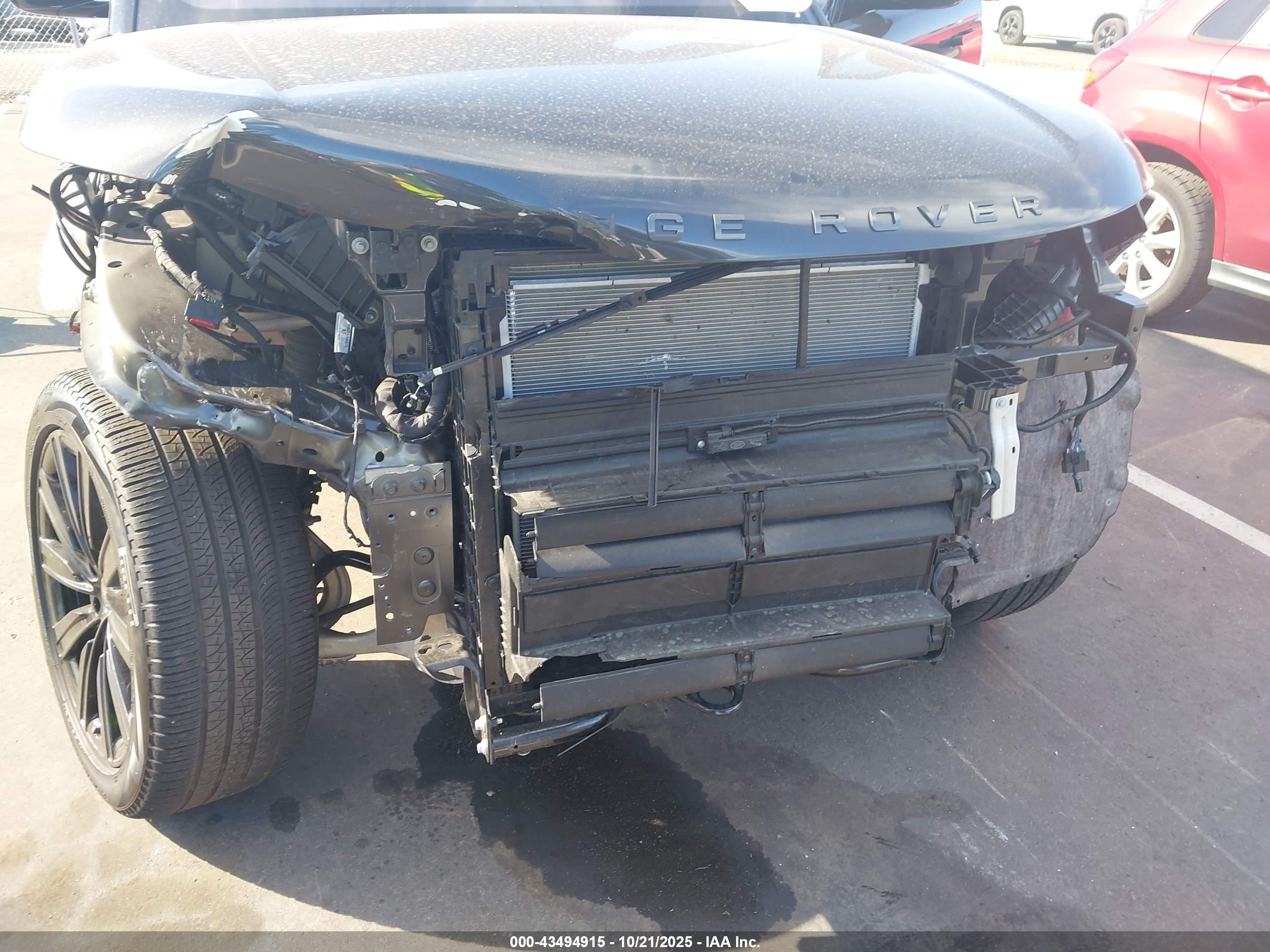 LAND ROVER image 6