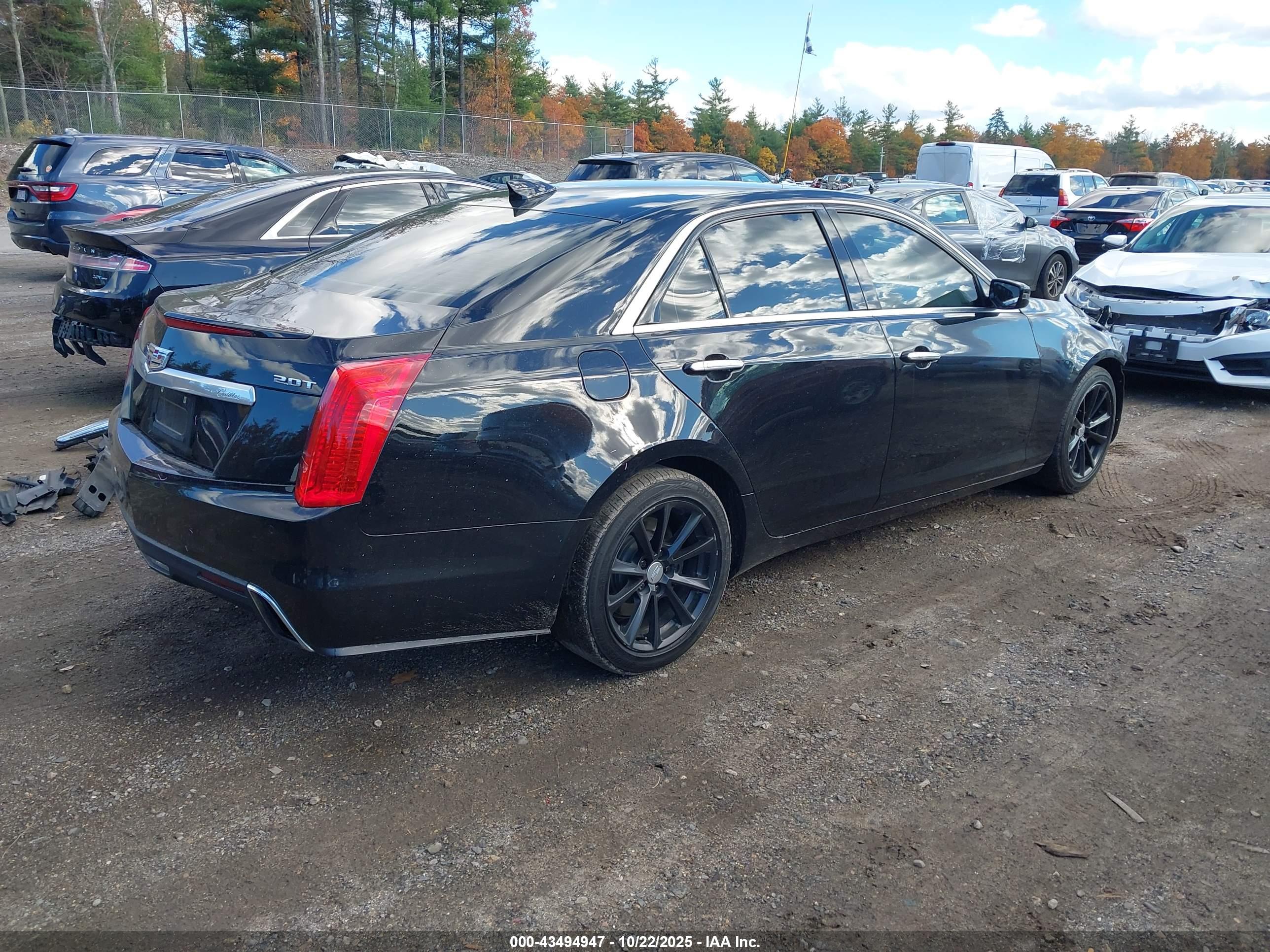 CADILLAC CTS image 4