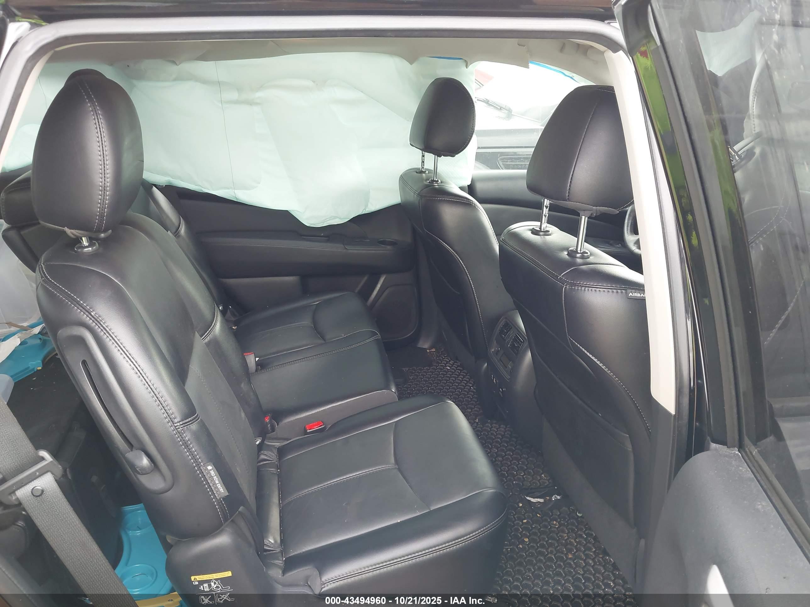 NISSAN PATHFINDER image 8