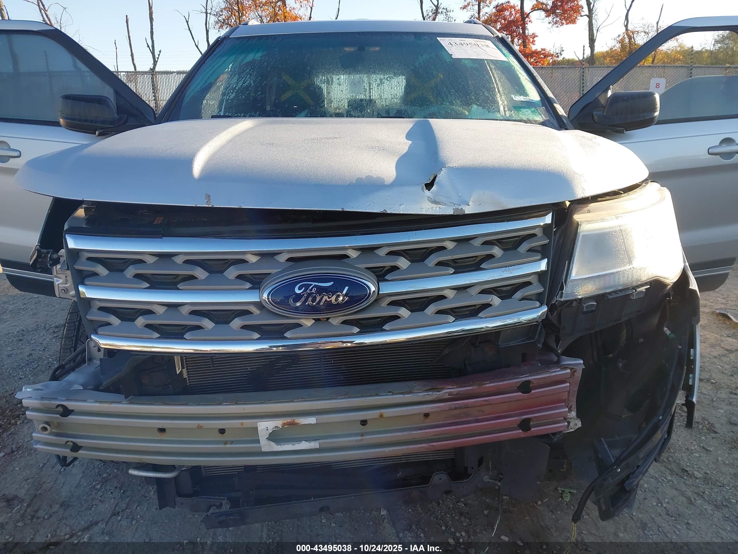 FORD EXPLORER image 6