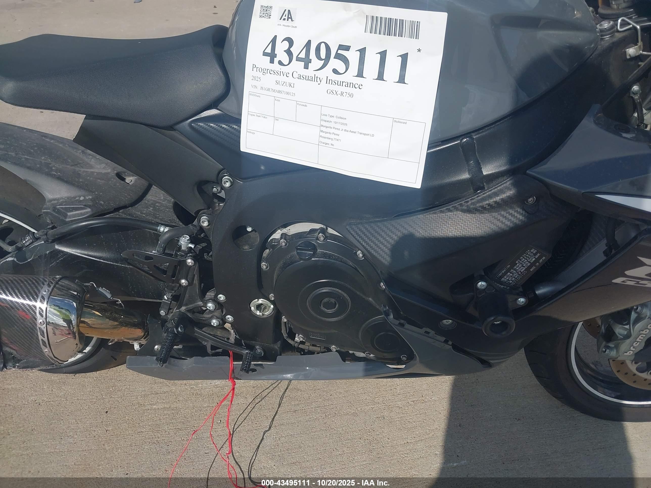 SUZUKI GSX-R750 image 8
