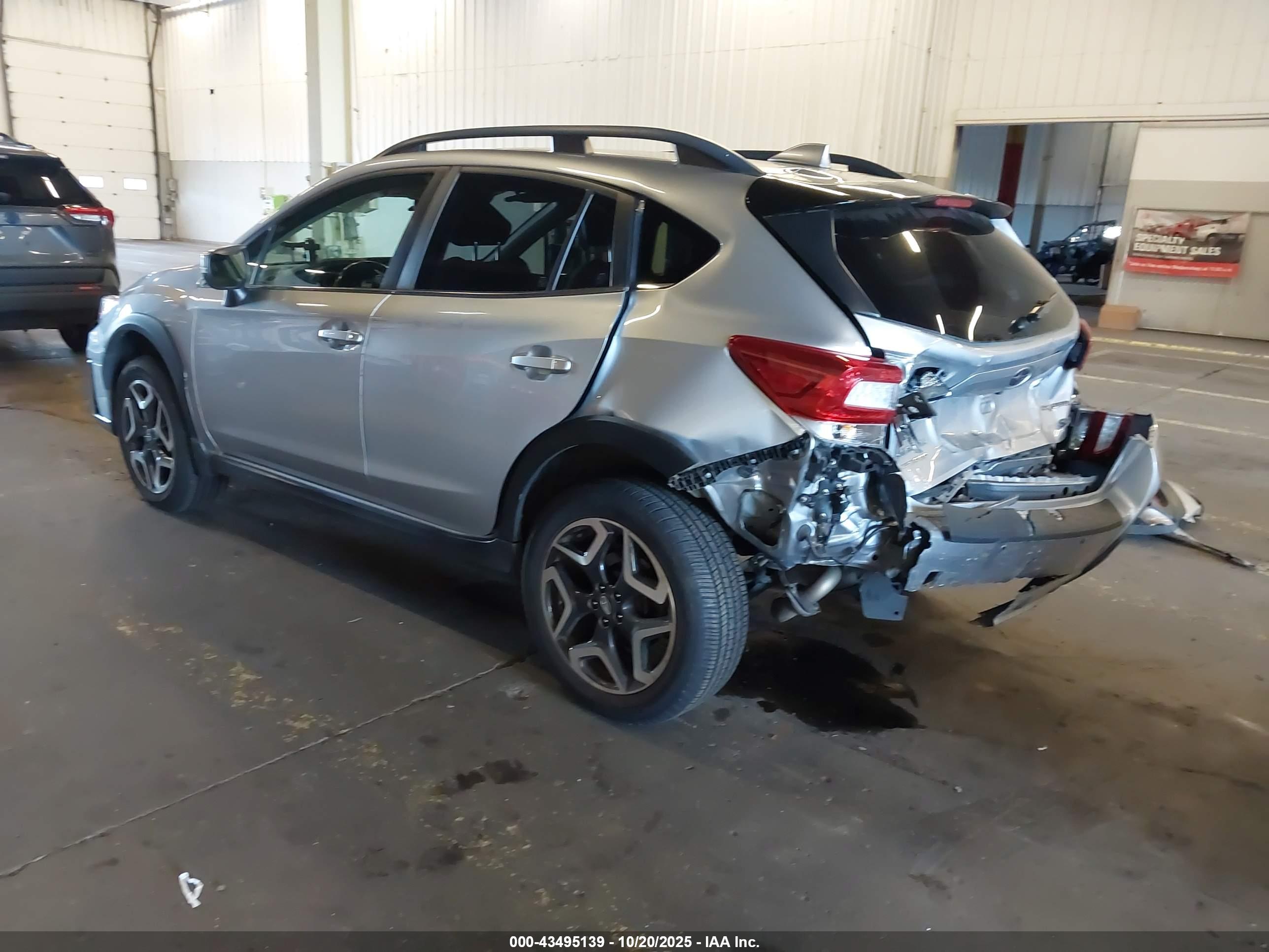 SUBARU CROSSTREK image 3