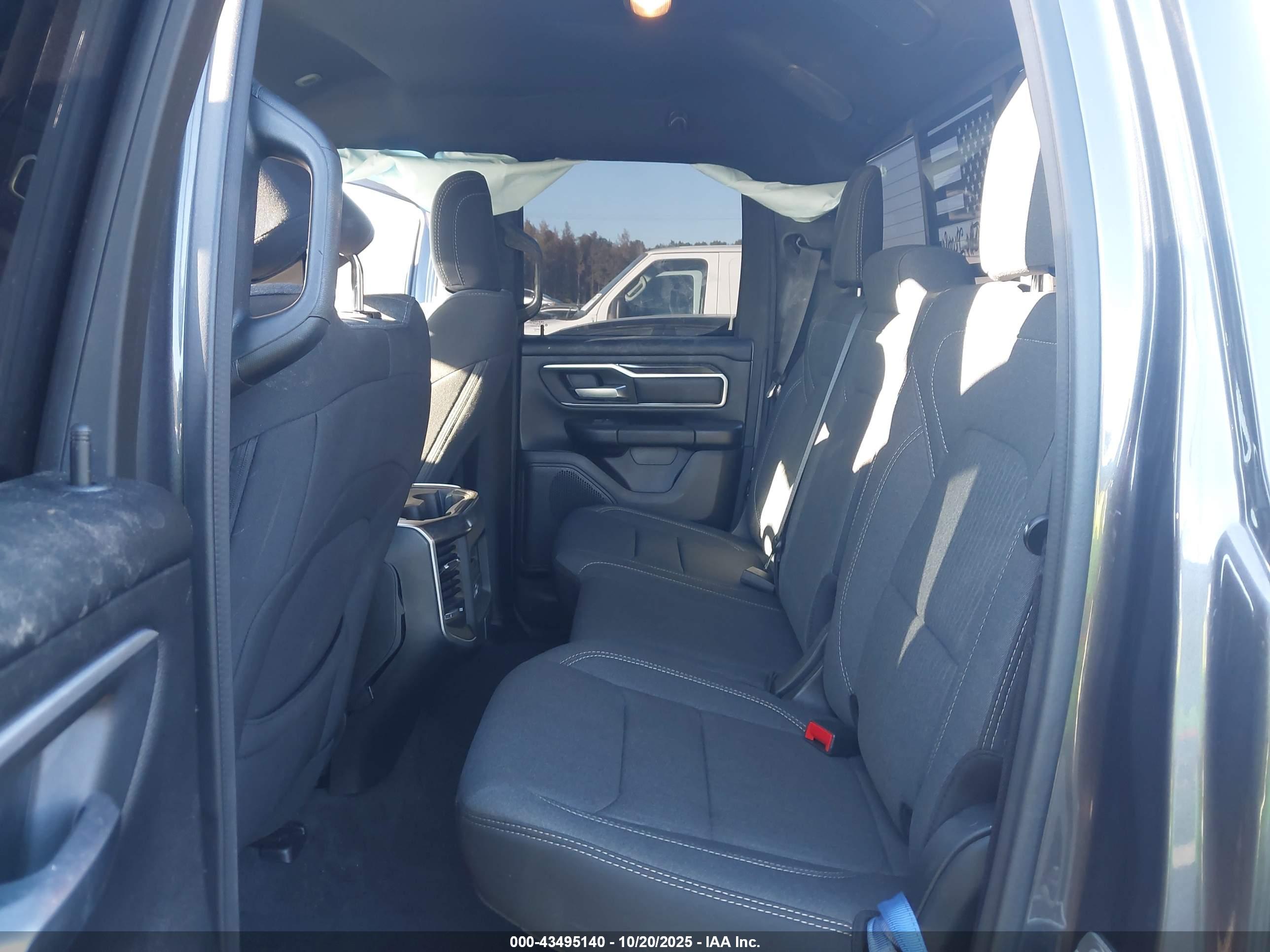RAM 1500 image 8