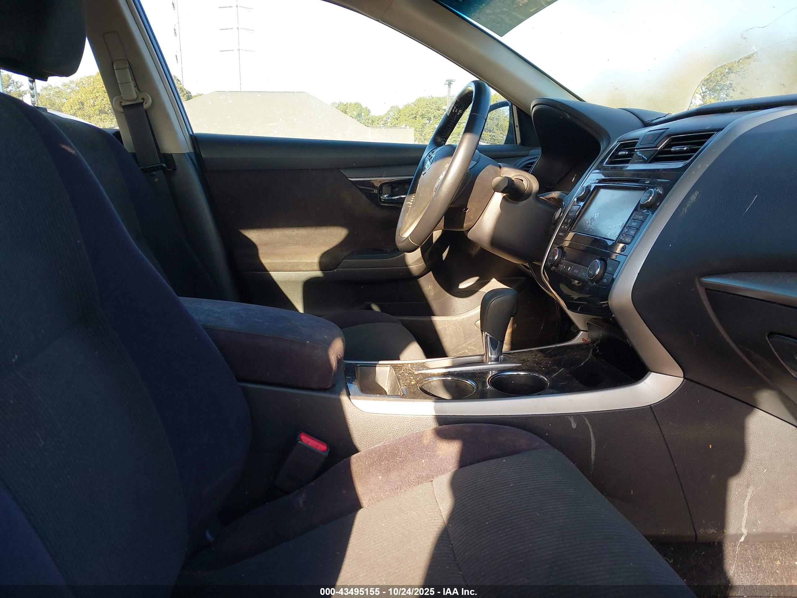 NISSAN ALTIMA image 5