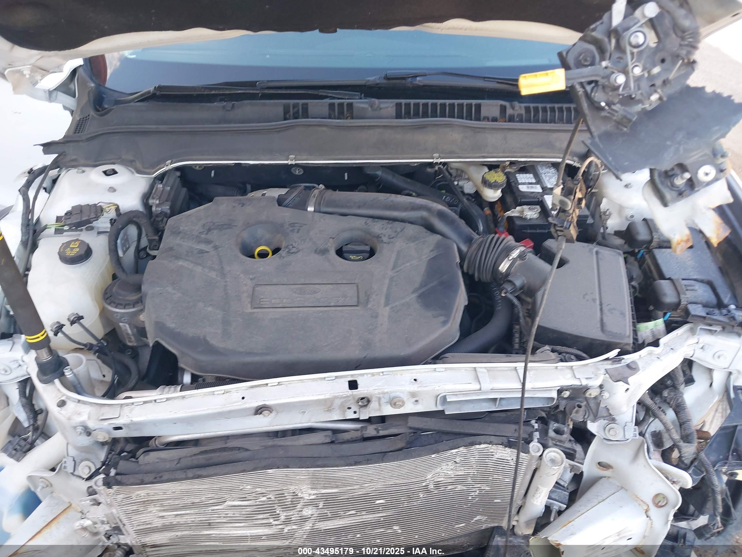FORD FUSION image 10
