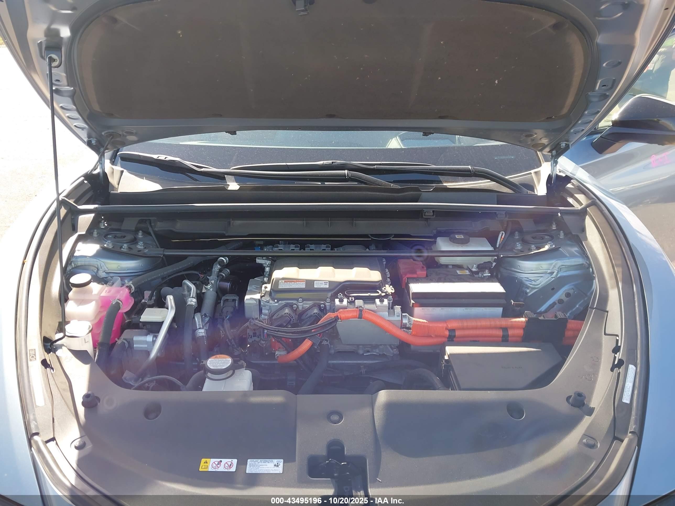 LEXUS RZ image 10