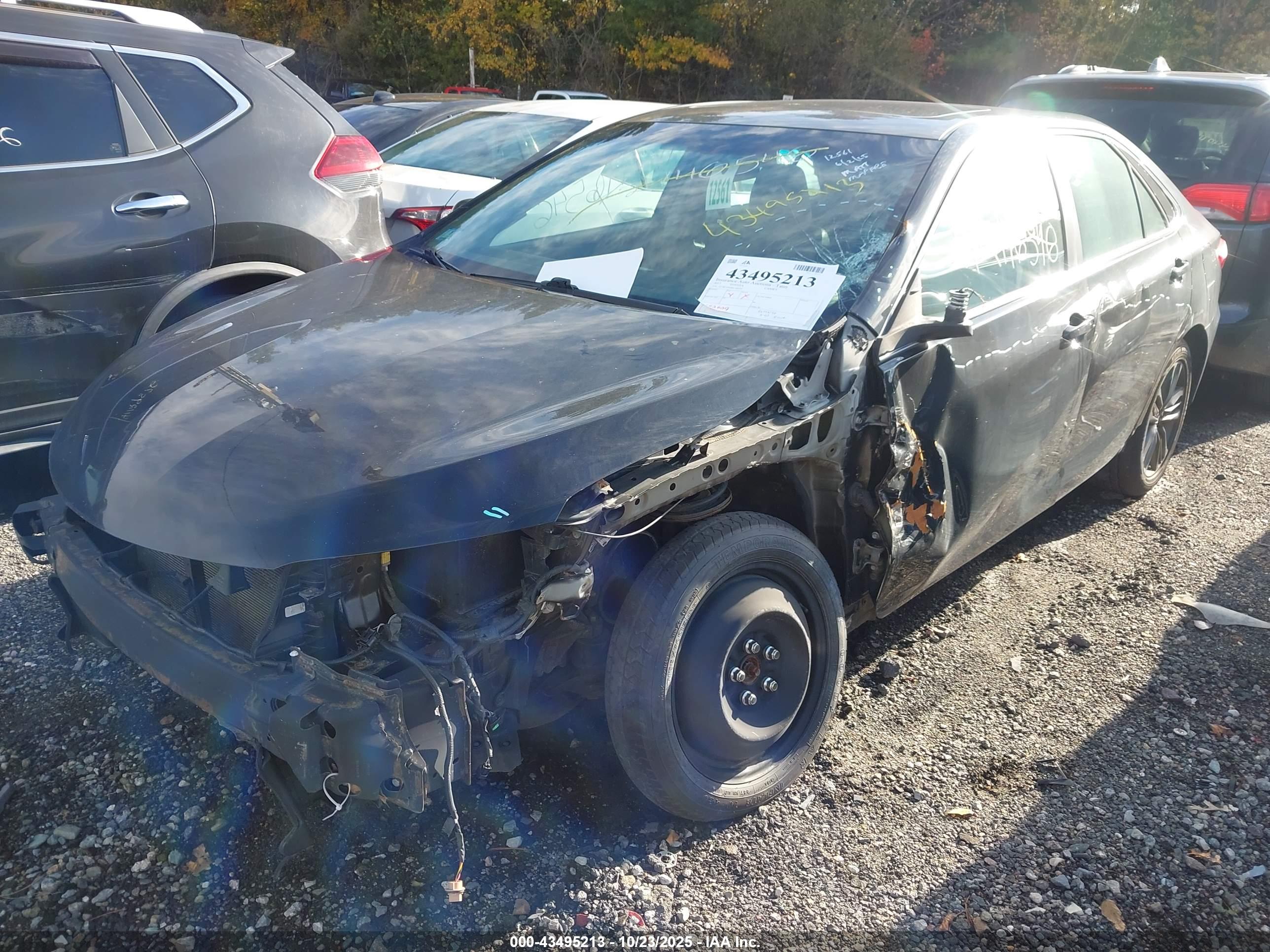 TOYOTA CAMRY image 2