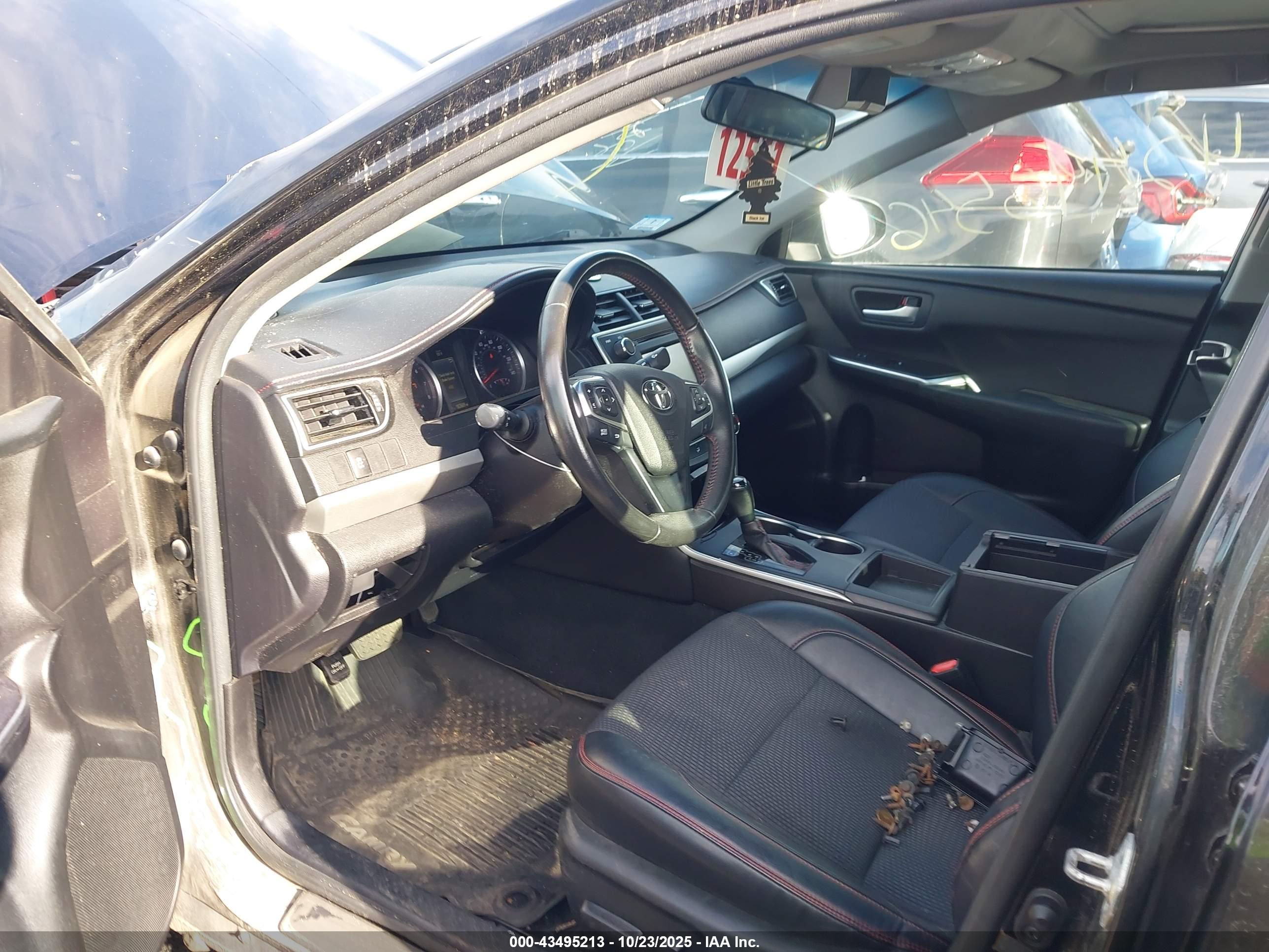 TOYOTA CAMRY image 5