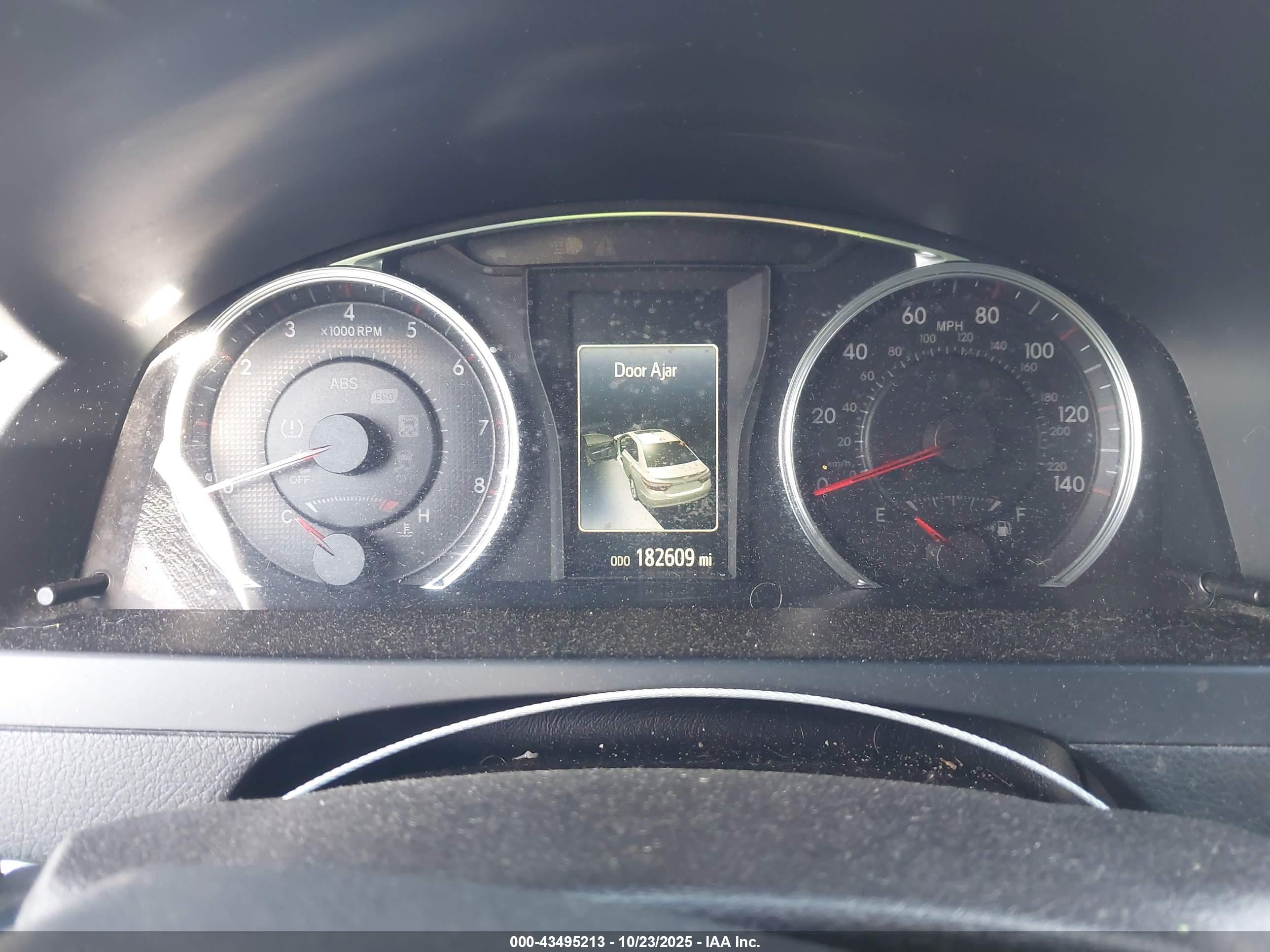 TOYOTA CAMRY image 7