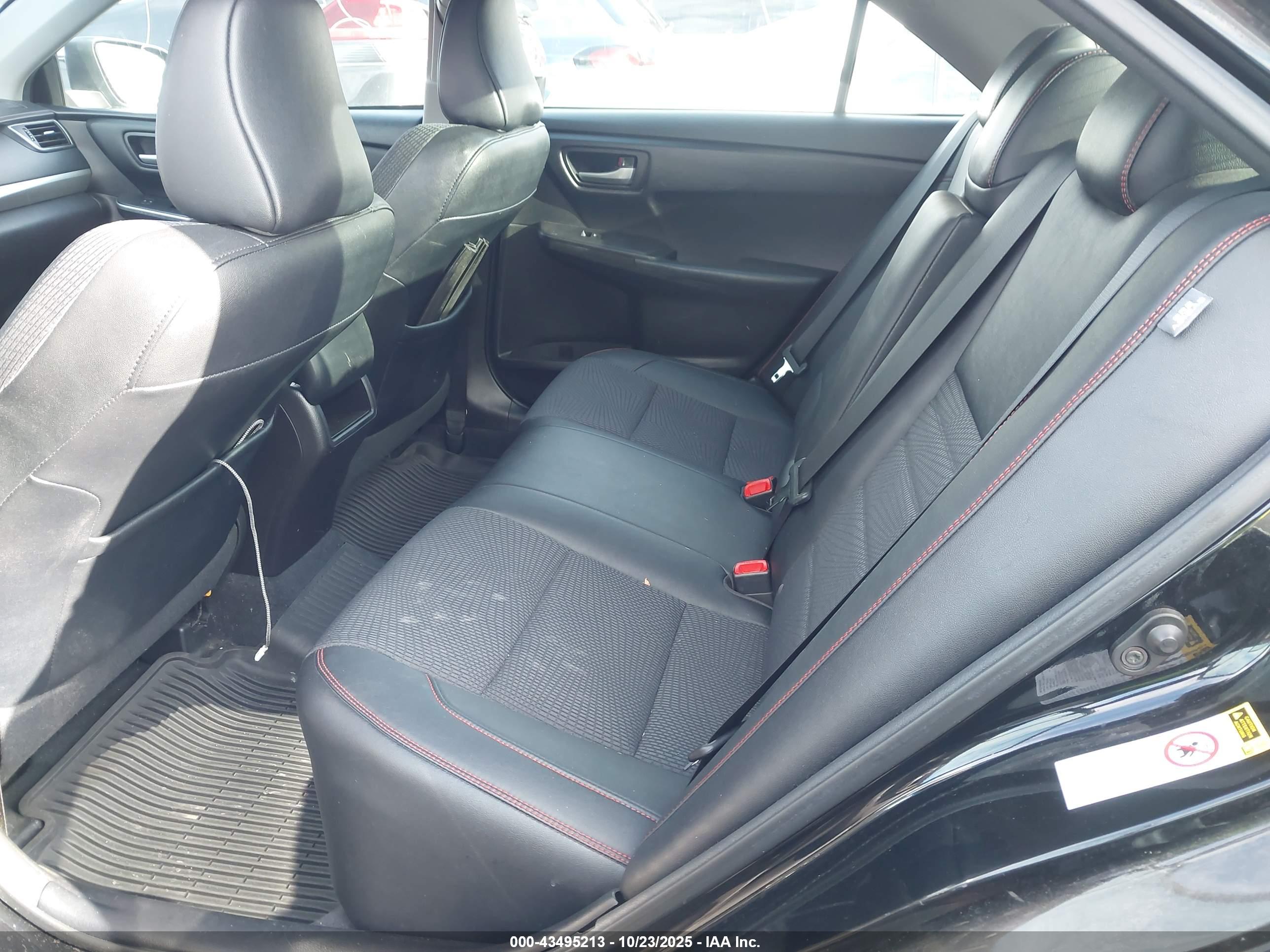 TOYOTA CAMRY image 8