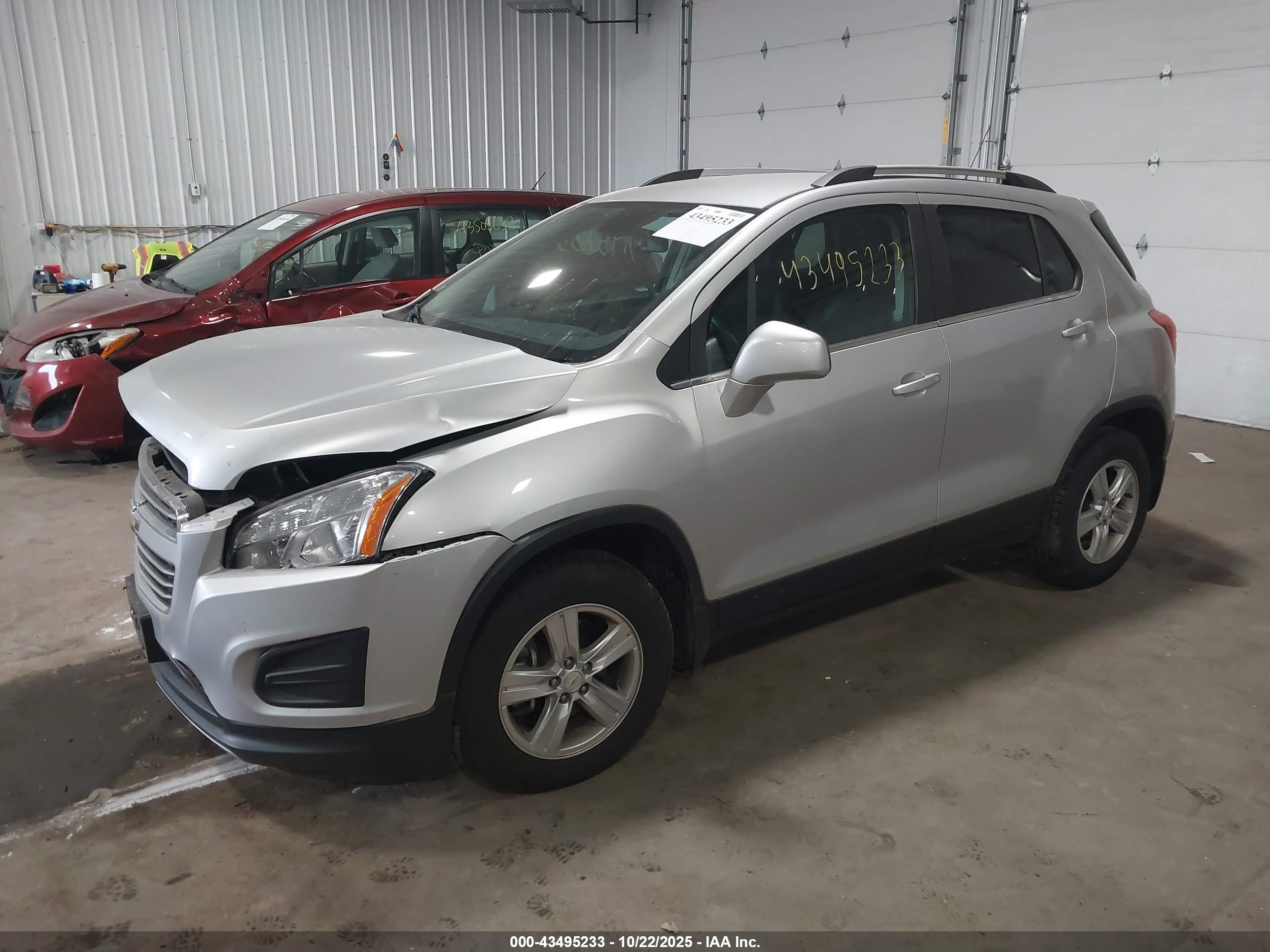 CHEVROLET TRAX image 2