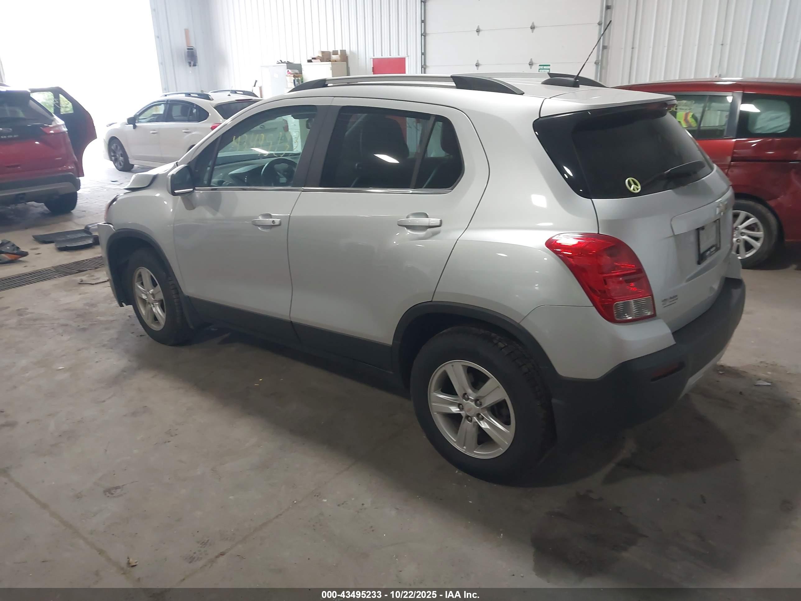 CHEVROLET TRAX image 3