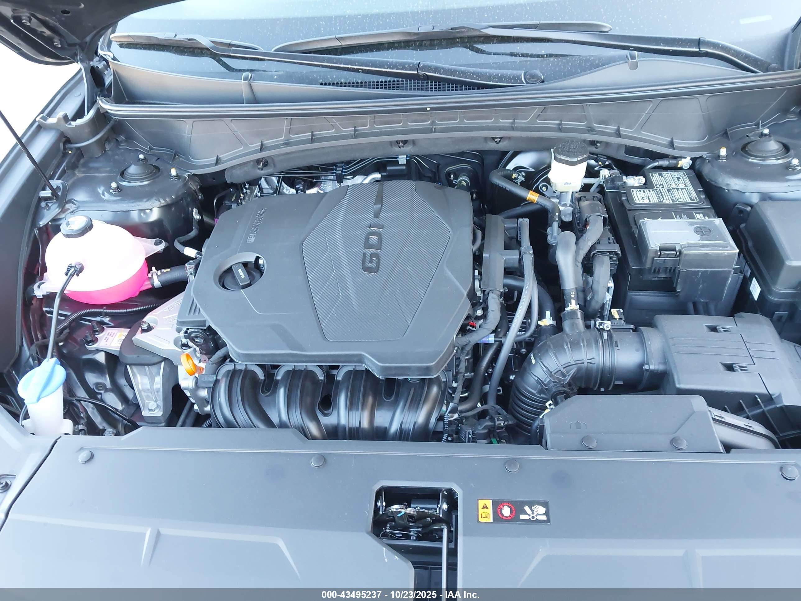 HYUNDAI TUCSON image 10