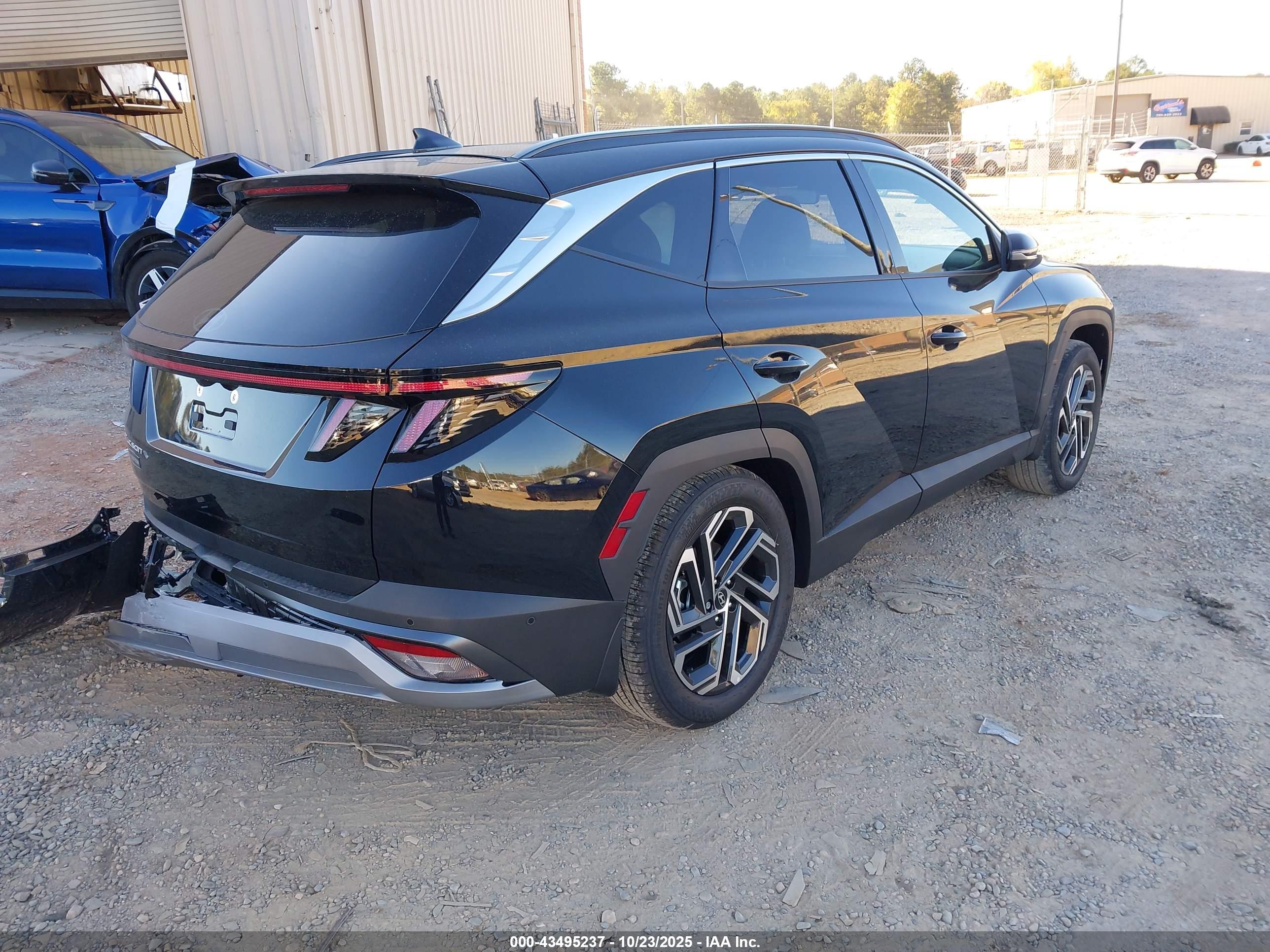 HYUNDAI TUCSON image 4