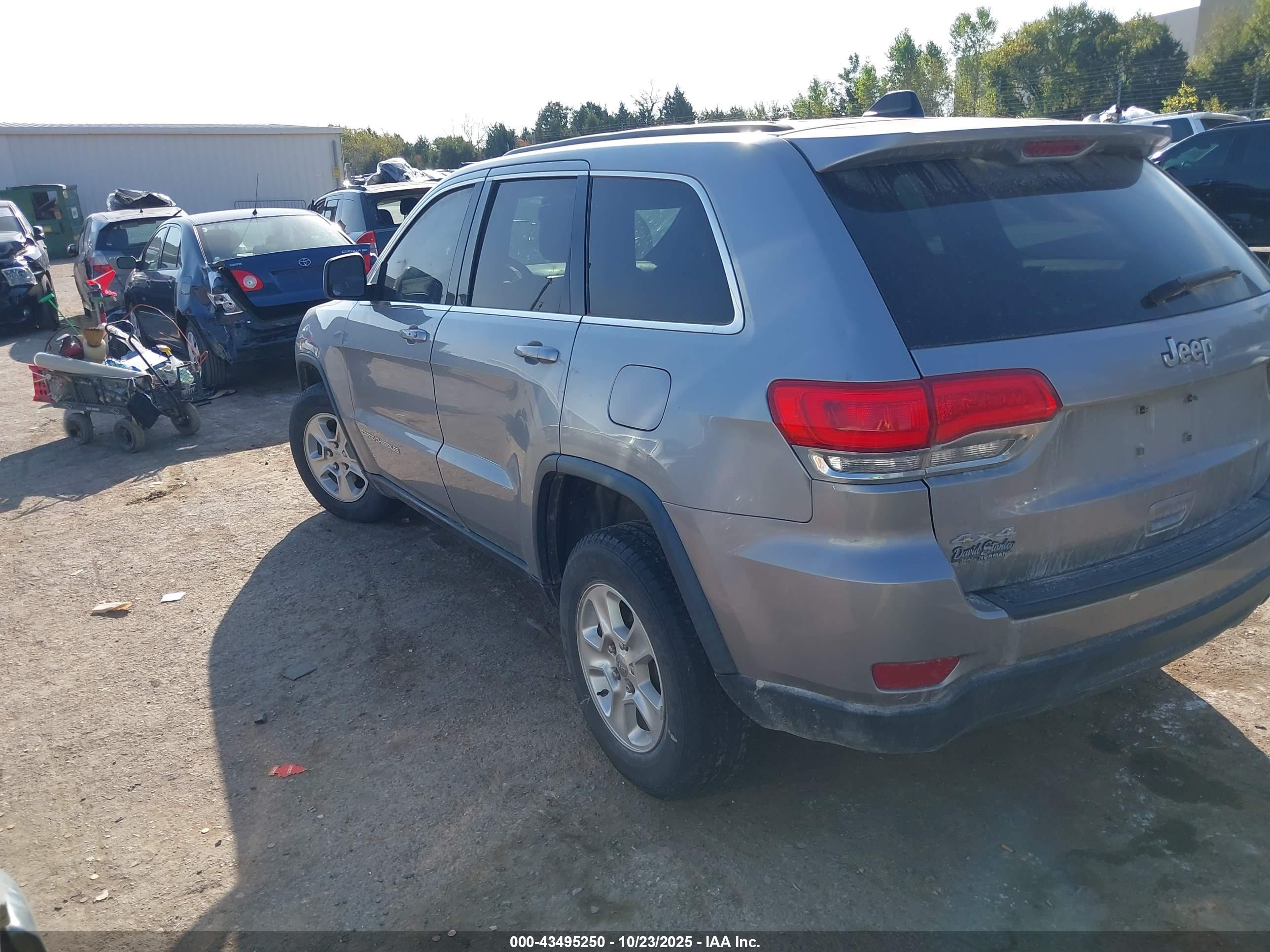 JEEP GRAND image 3