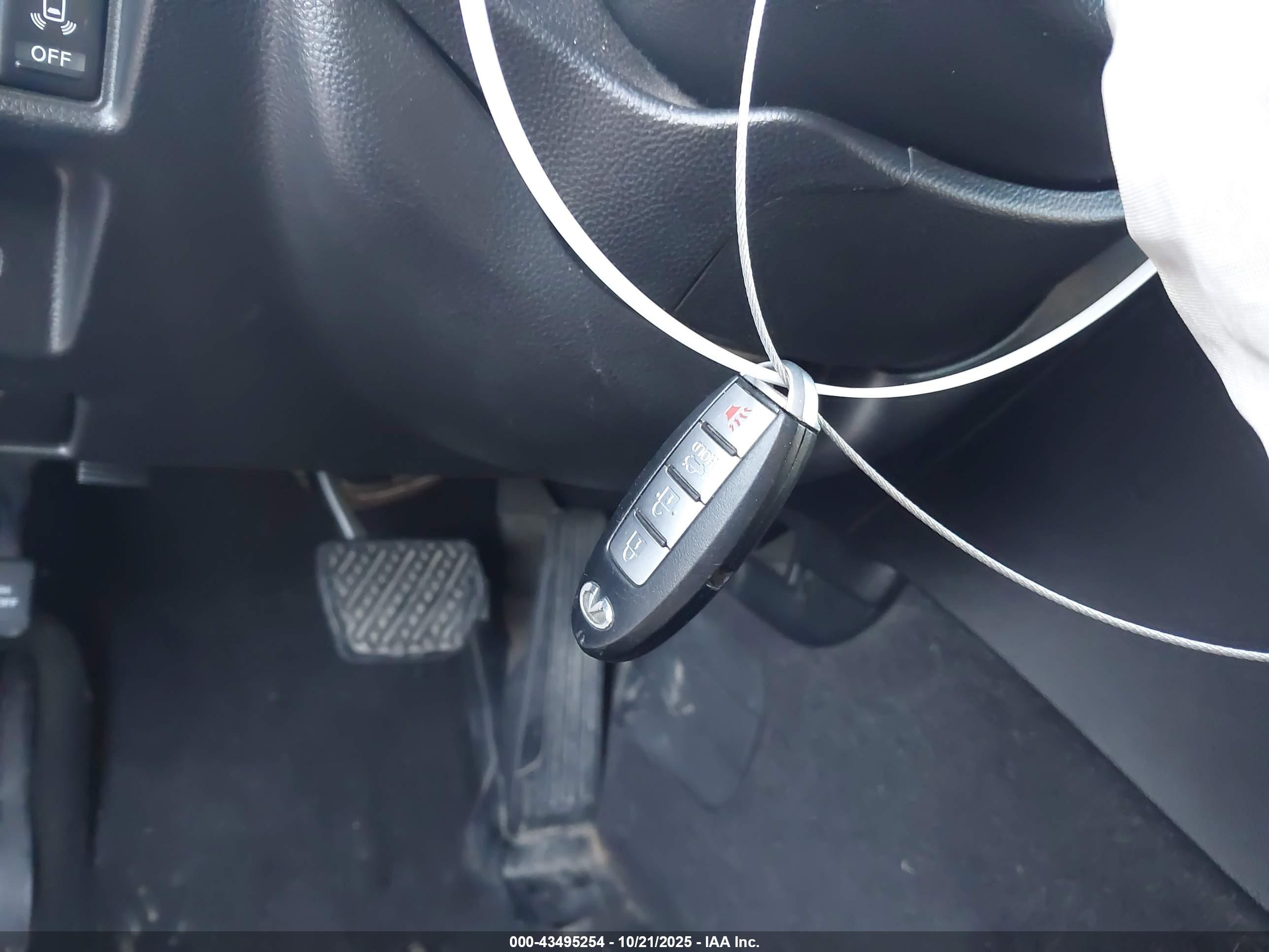 INFINITI G37 image 11