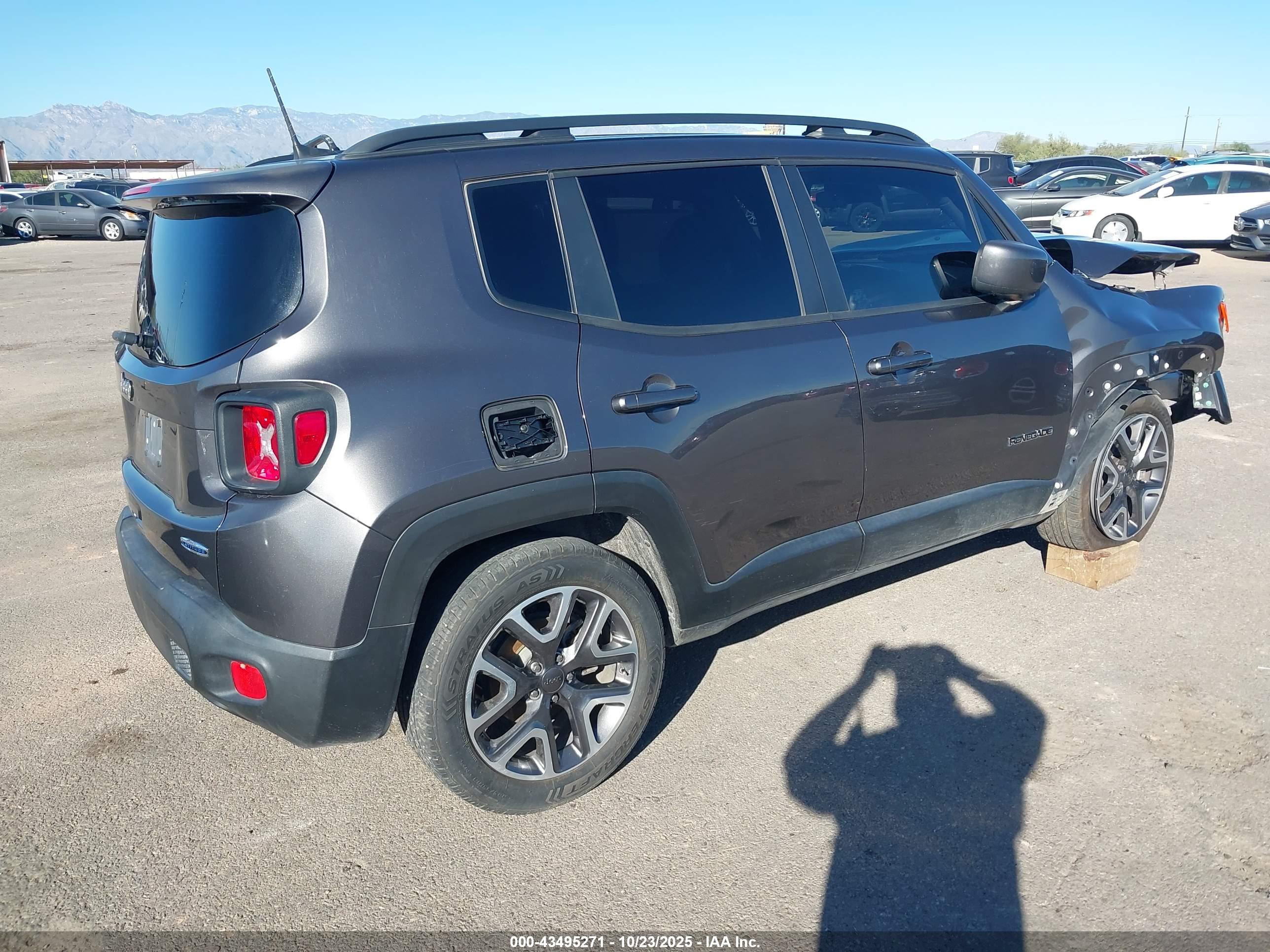 JEEP RENEGADE image 4