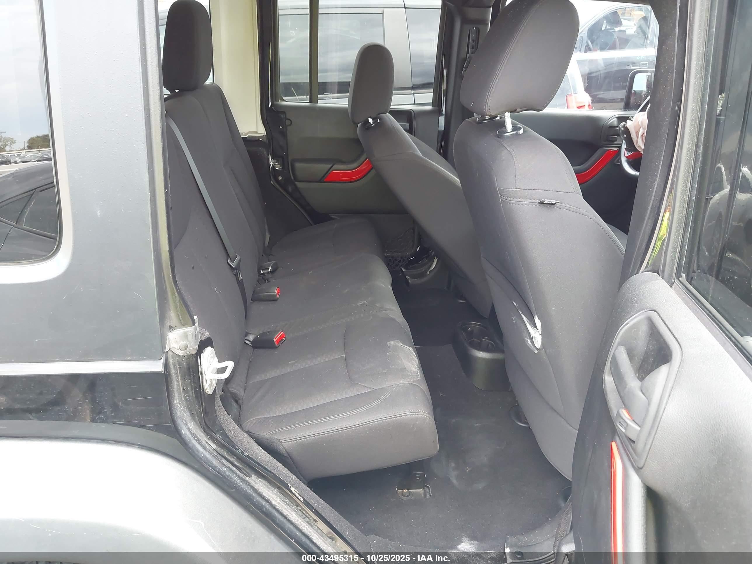 JEEP WRANGLER image 8