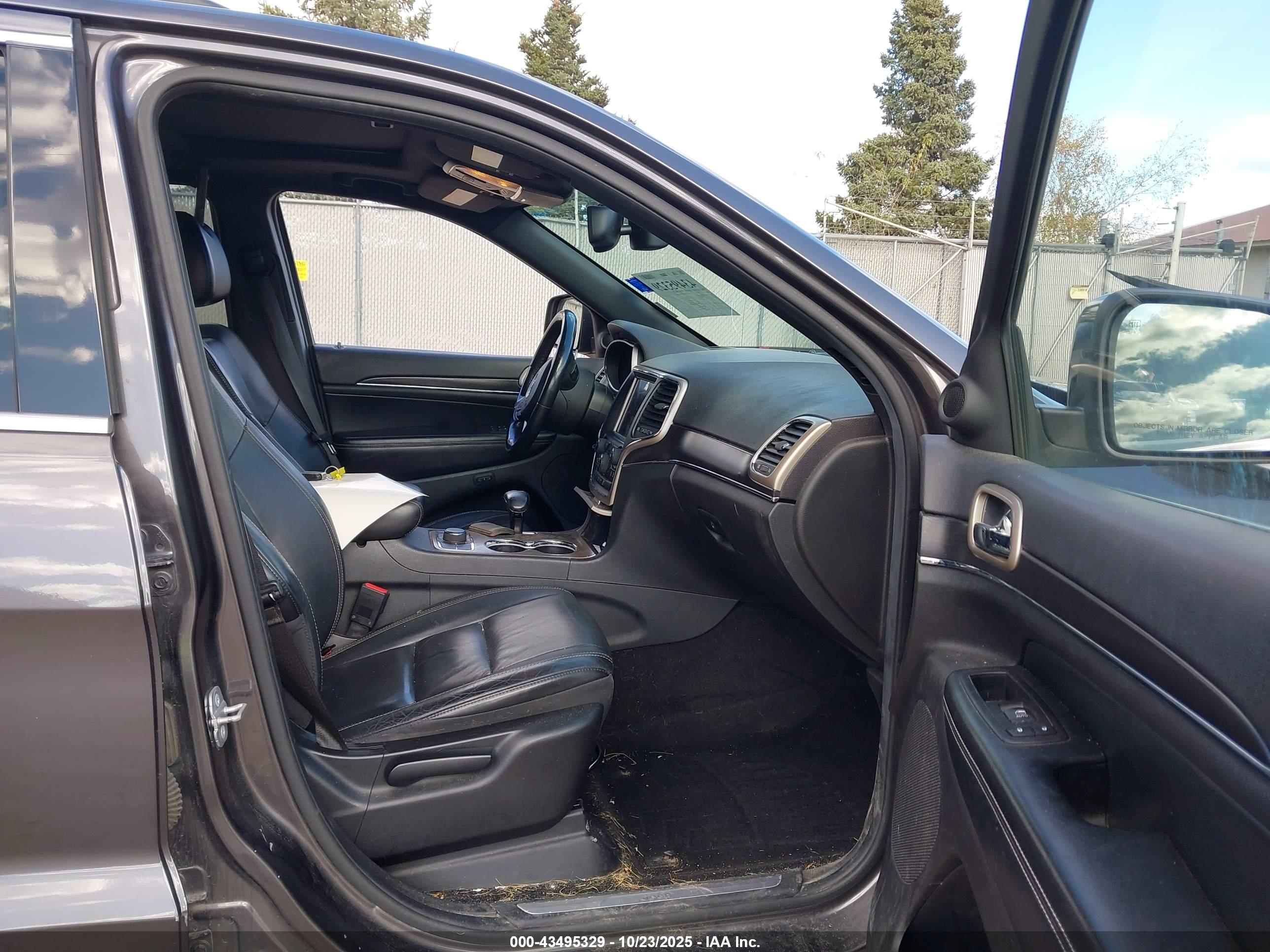 JEEP GRAND image 5