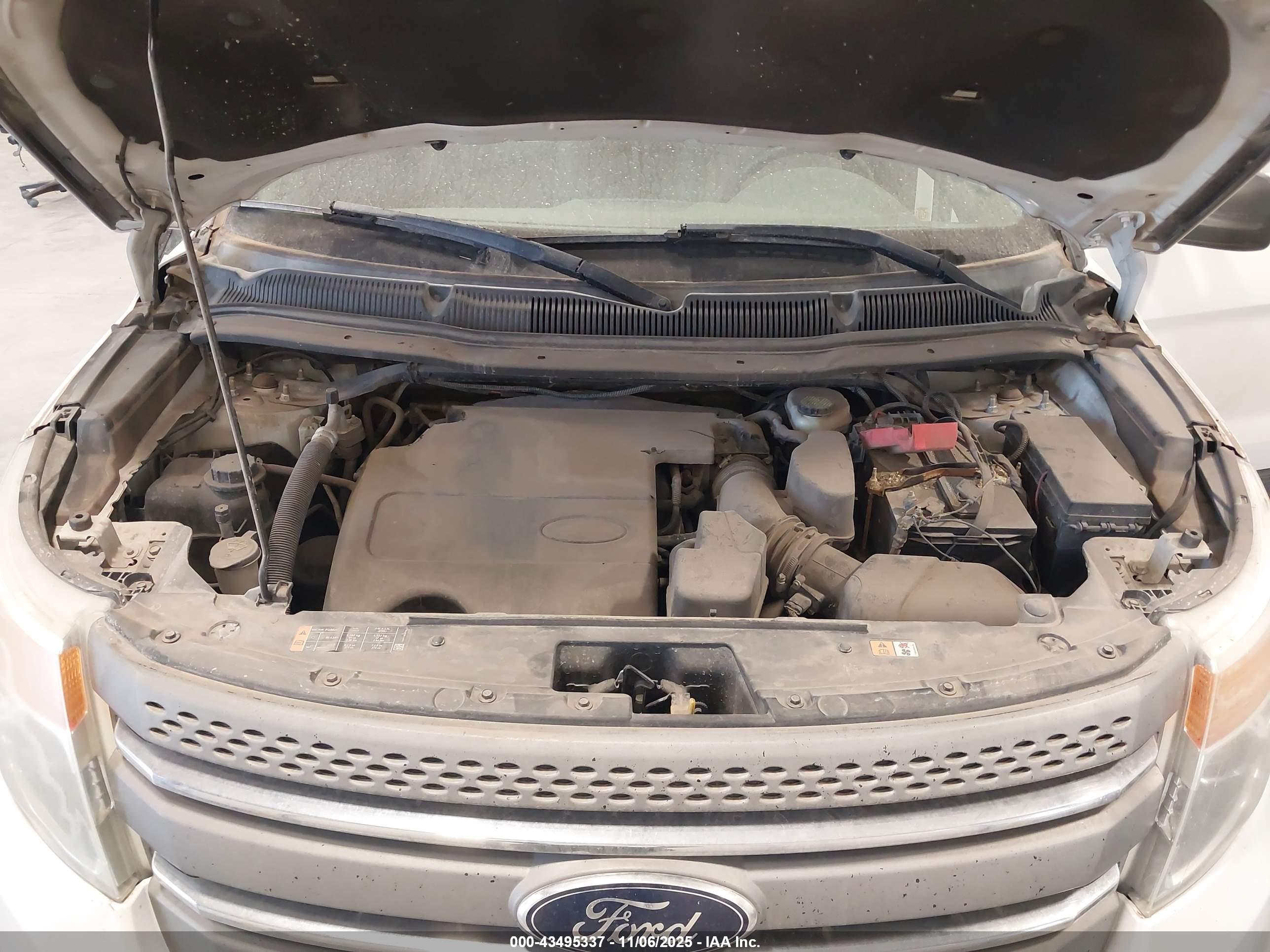 FORD EXPLORER image 10