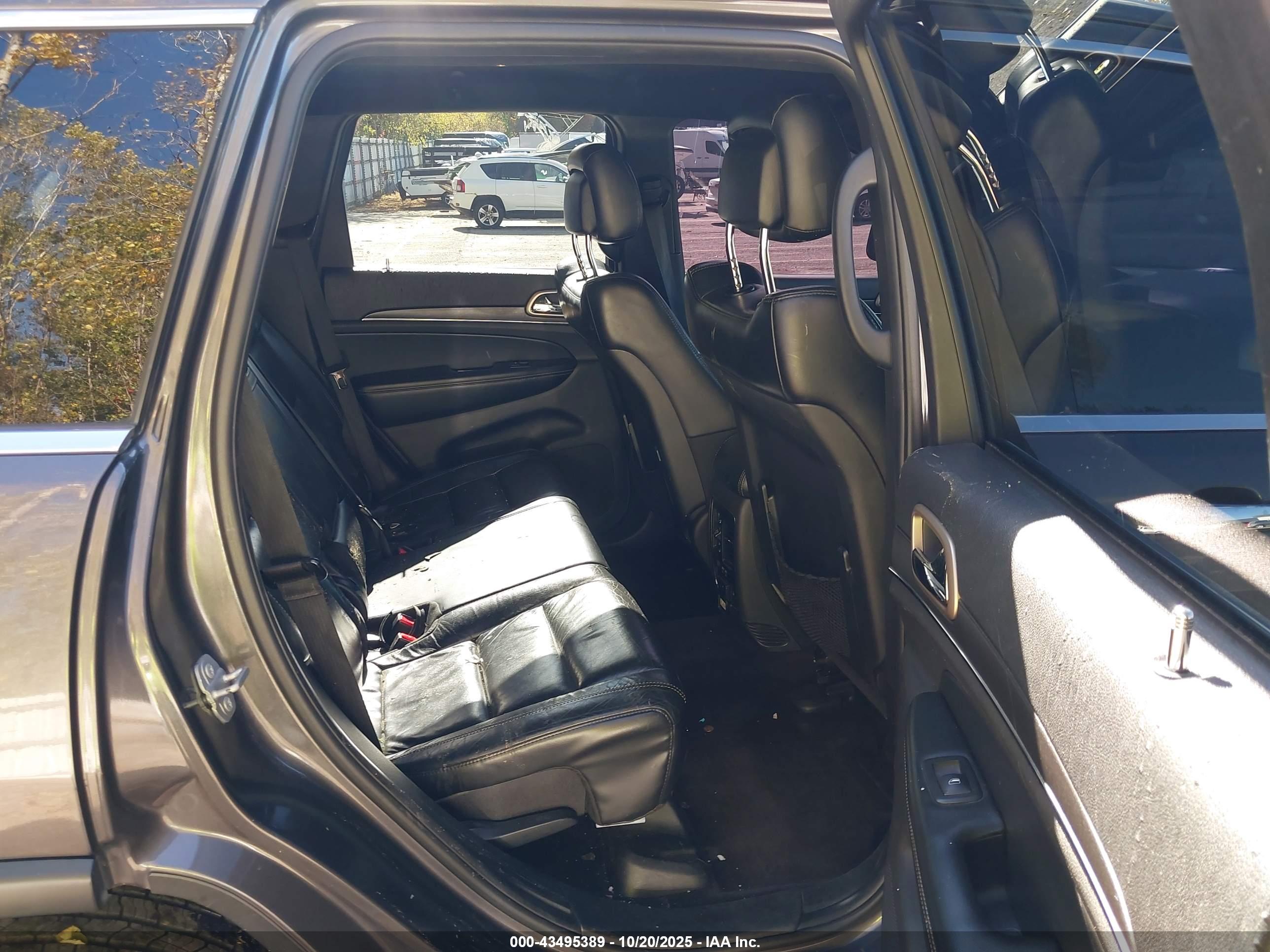 JEEP GRAND image 8