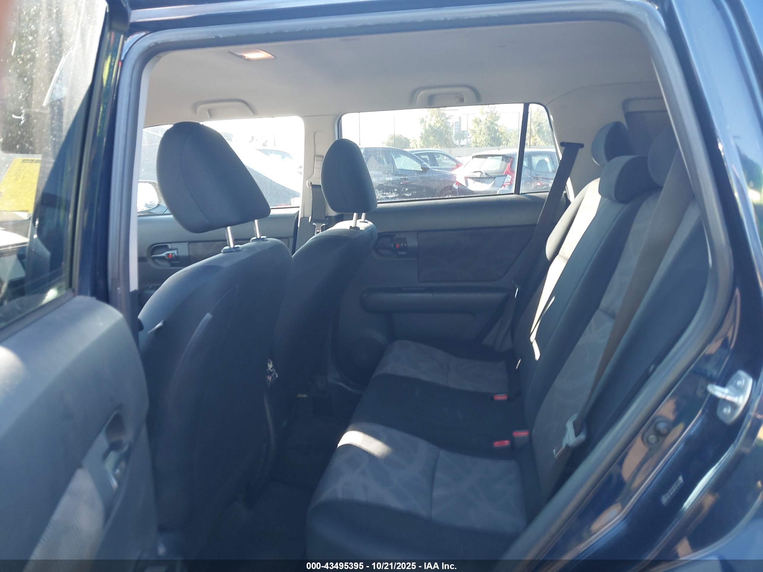 SCION XB image 8