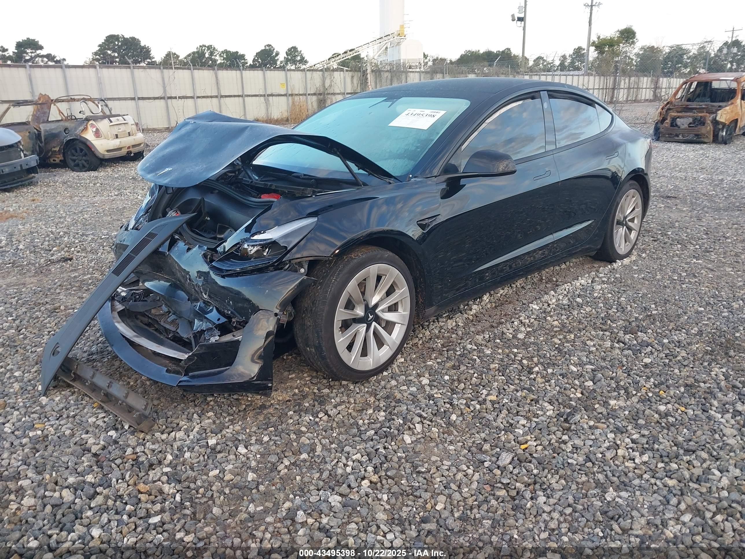 TESLA MODEL image 2