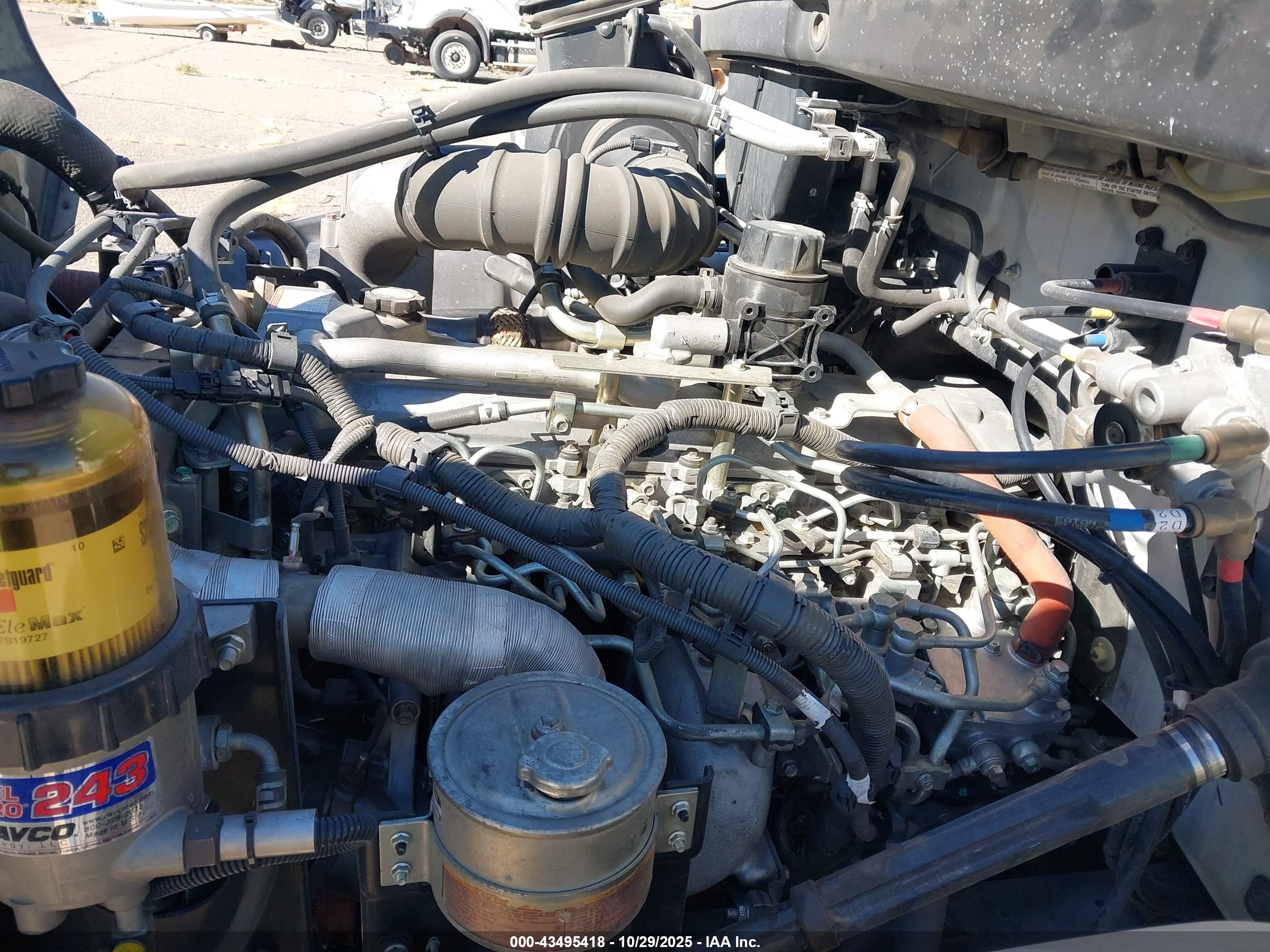 HINO 338 image 10