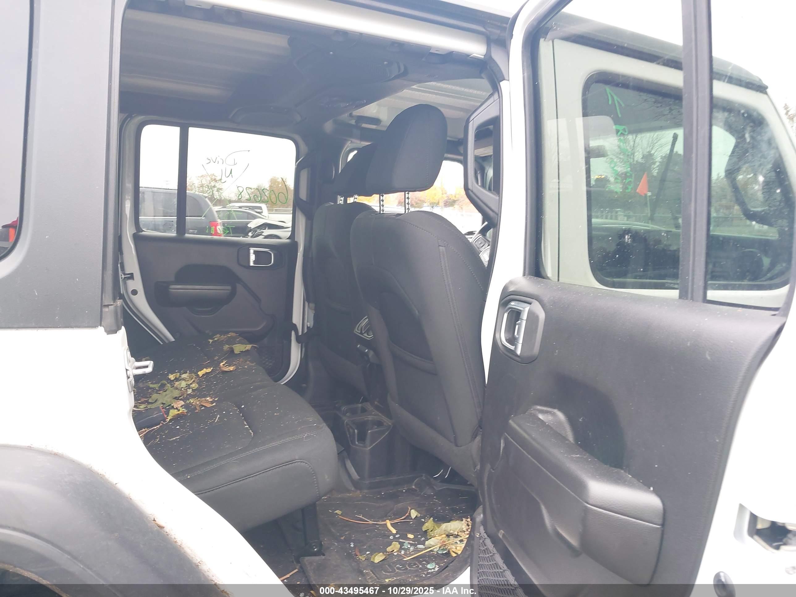 JEEP WRANGLER image 8