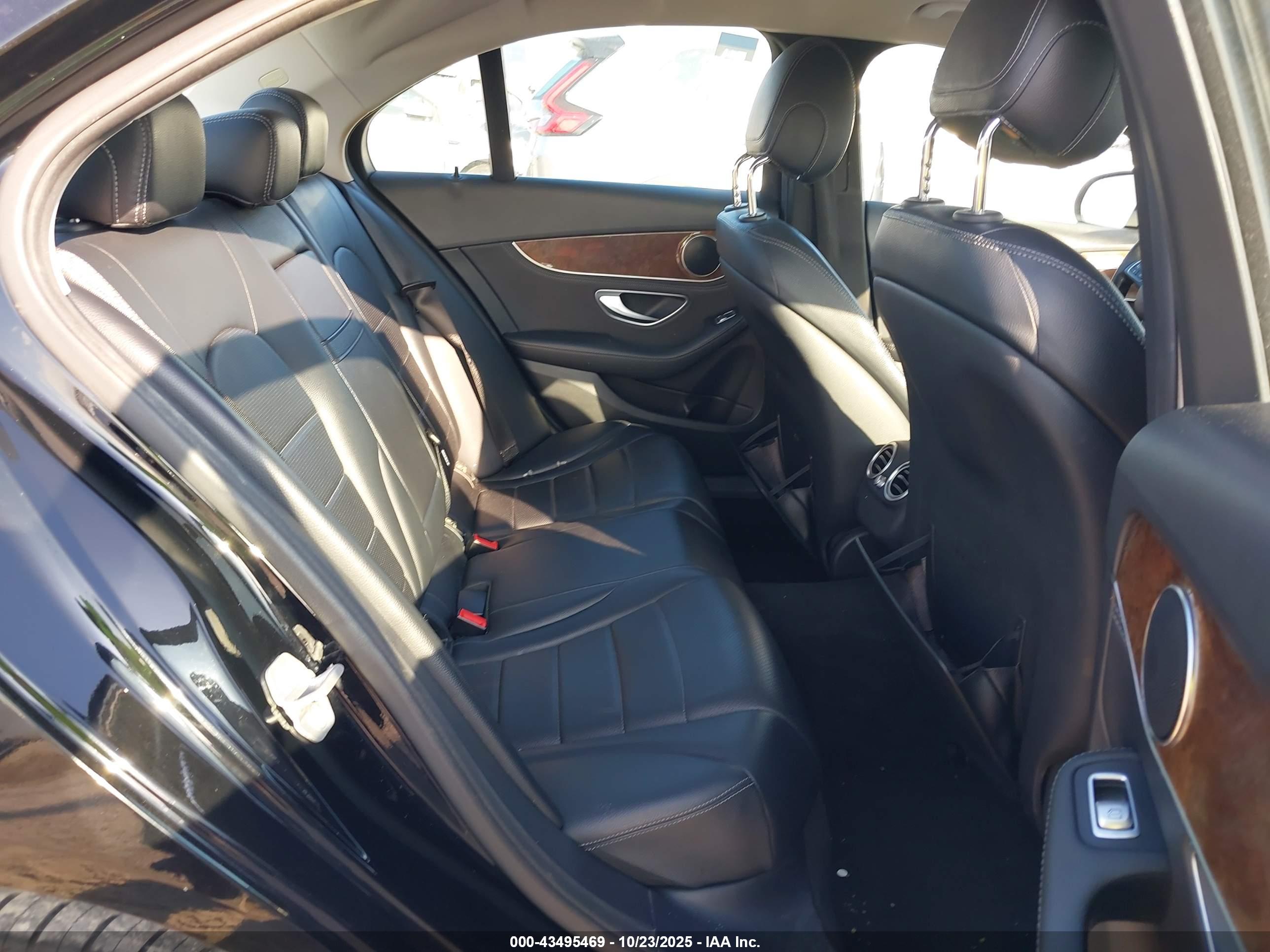 MERCEDES-BENZ C image 8