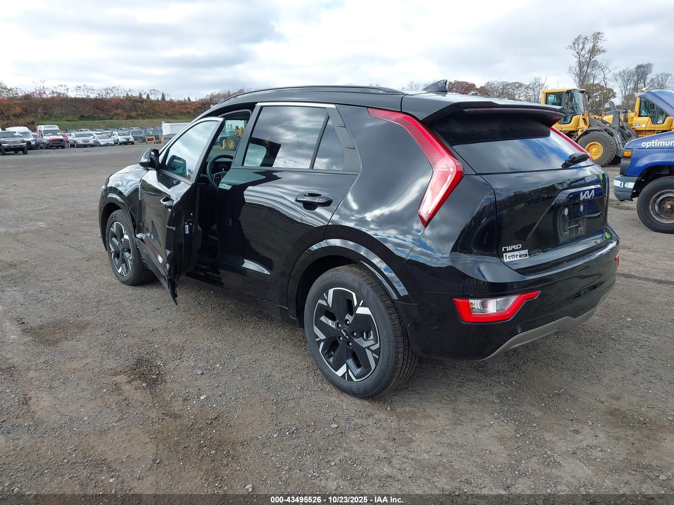 KIA NIRO image 3