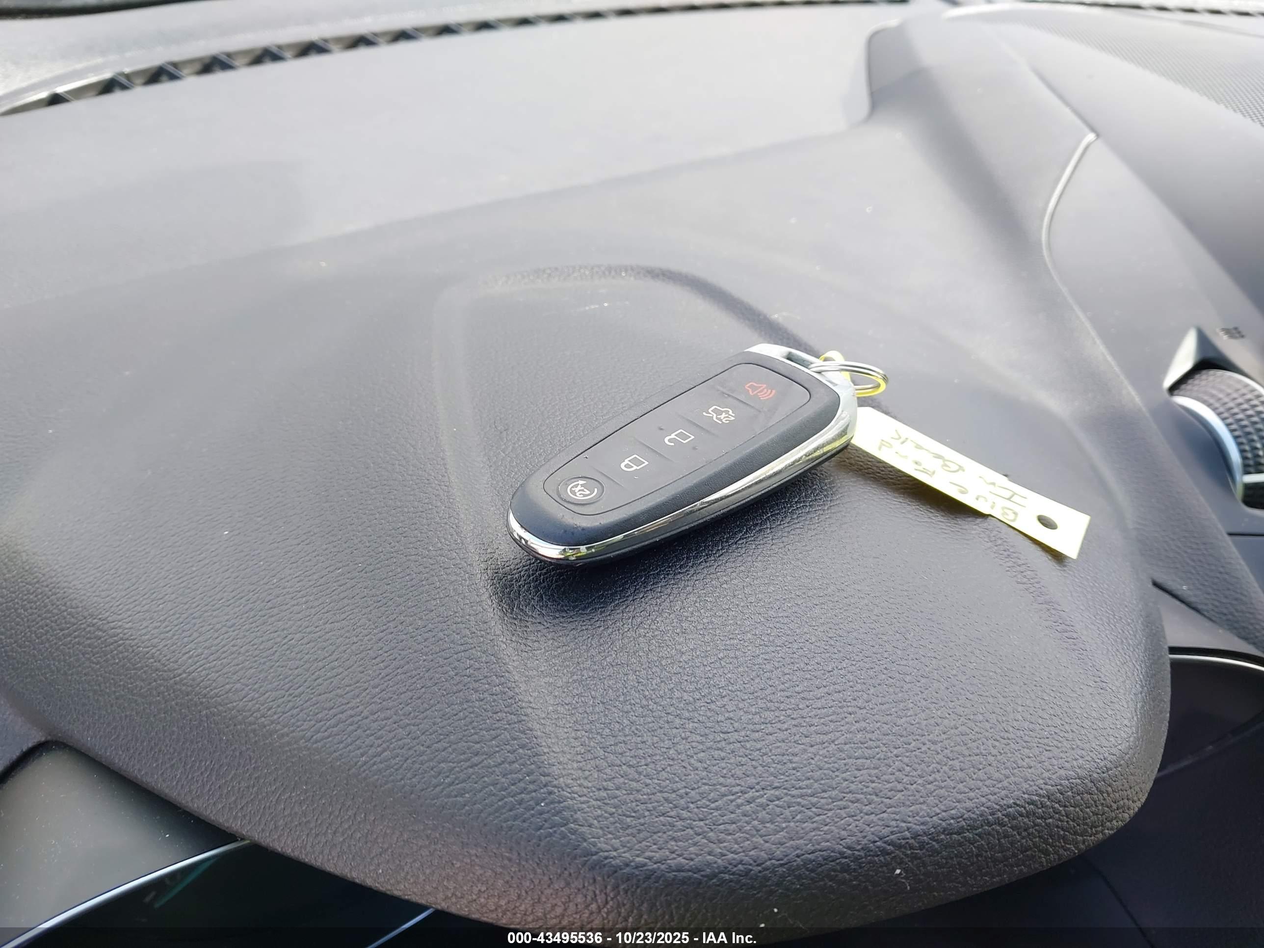 FORD ESCAPE image 11