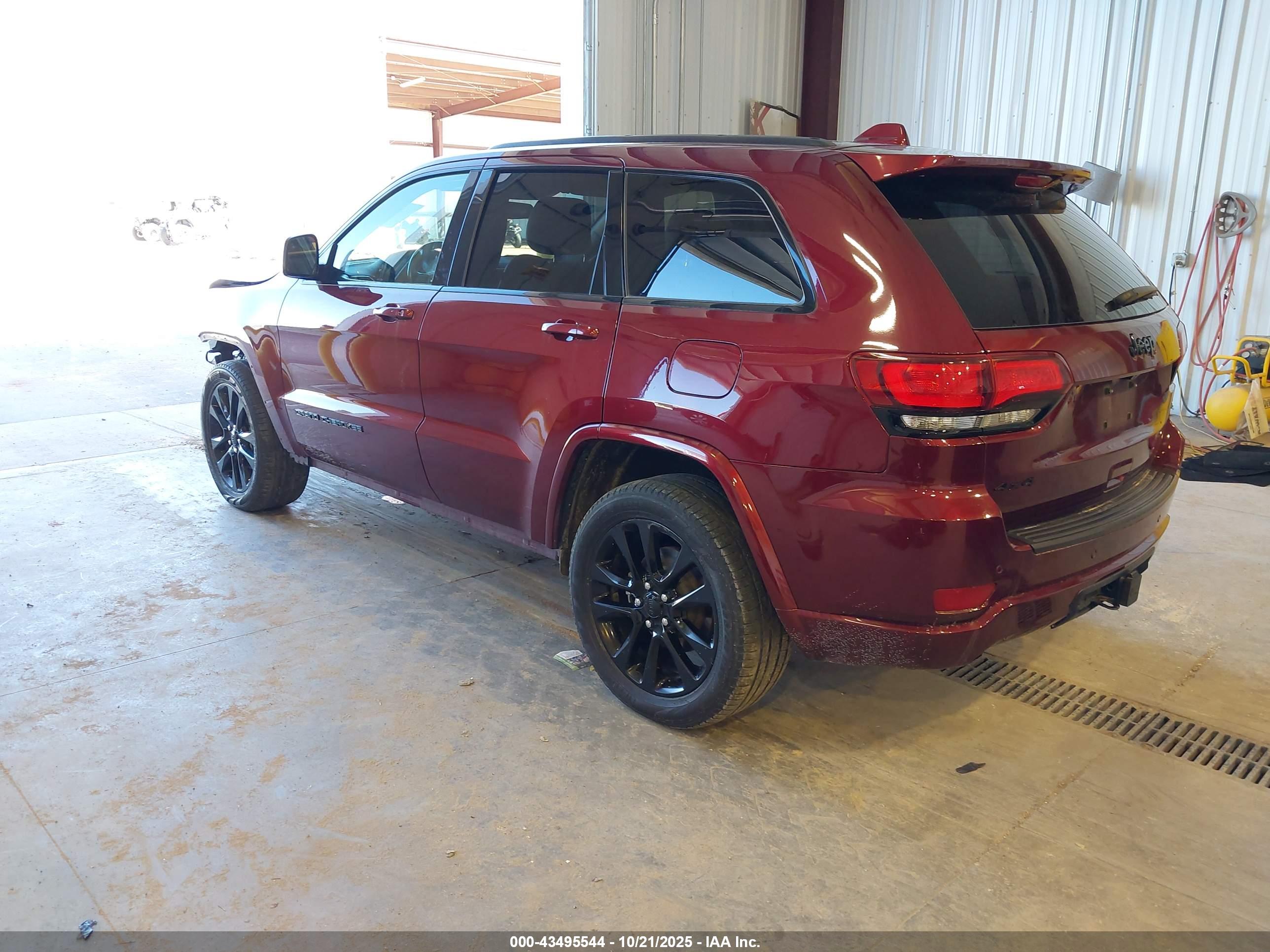 JEEP GRAND image 3