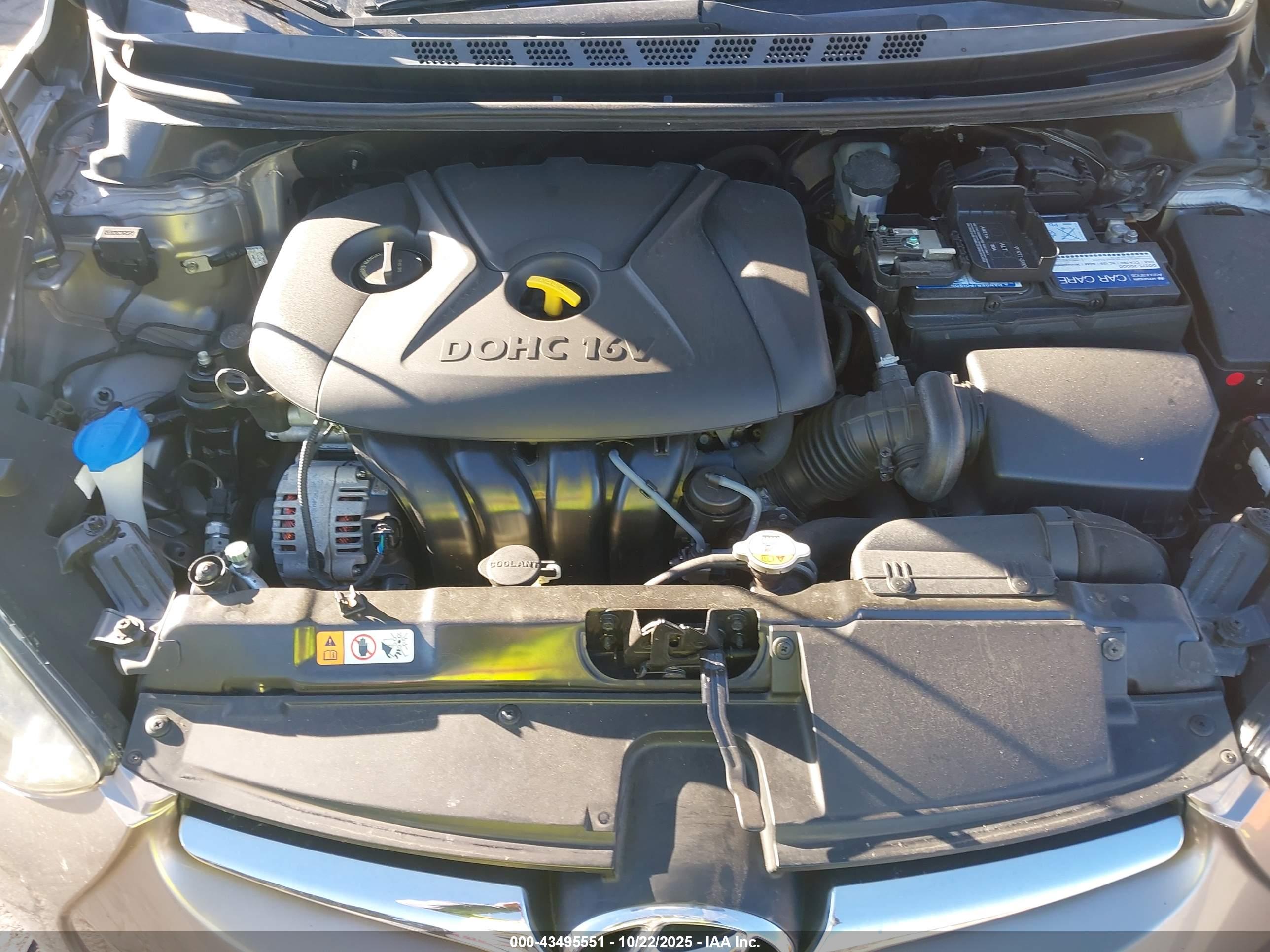 HYUNDAI ELANTRA image 10