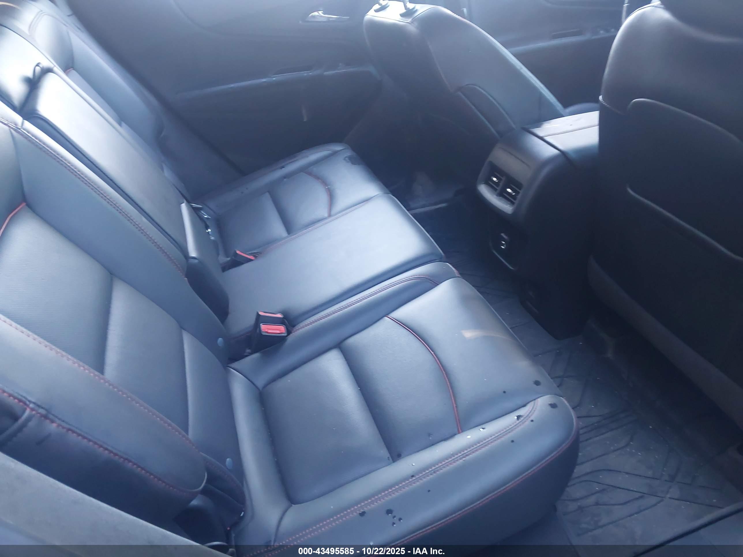 CHEVROLET EQUINOX image 8