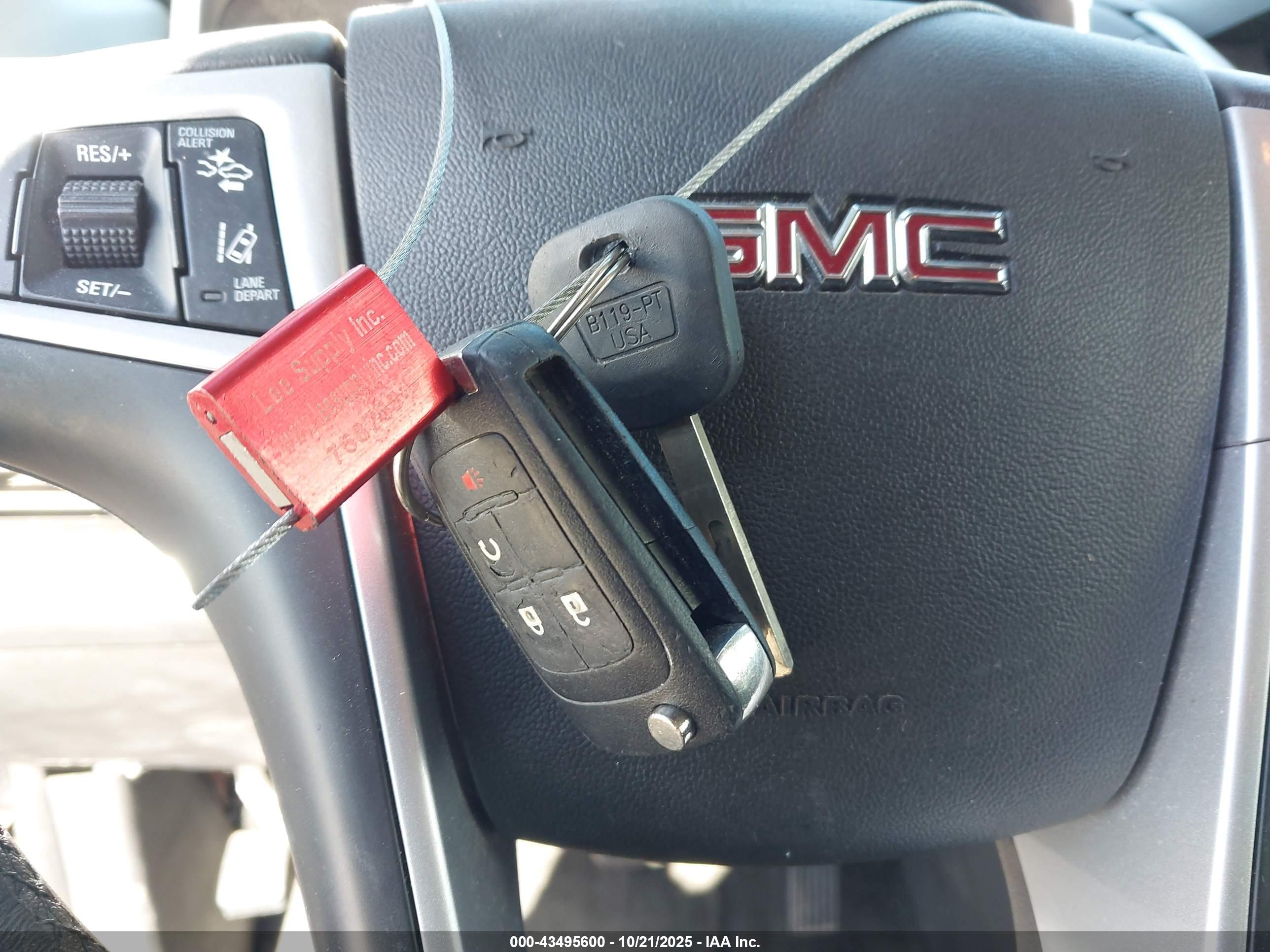 GMC TERRAIN image 11