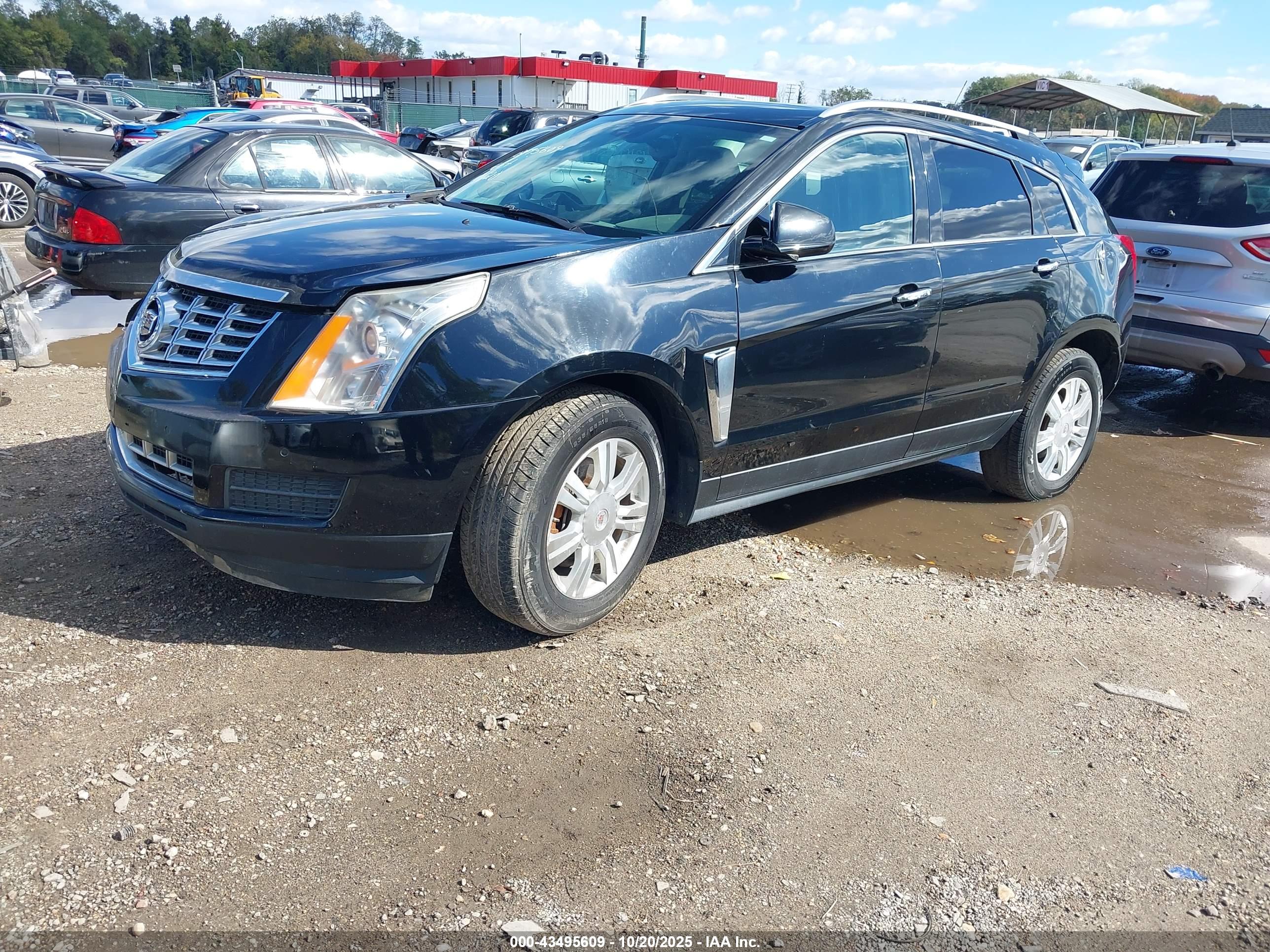 CADILLAC SRX image 2