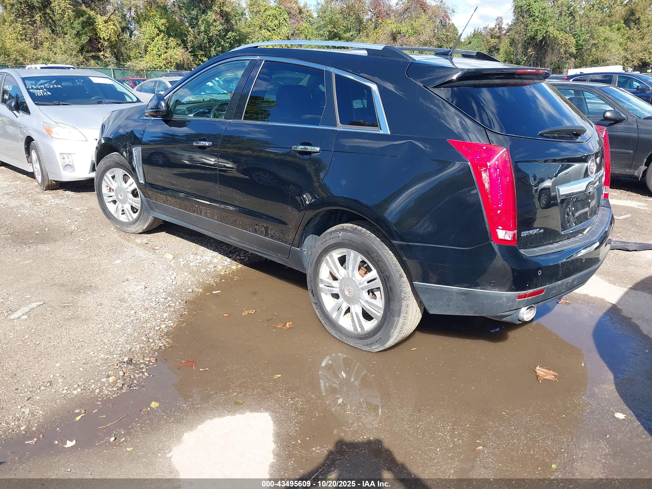 CADILLAC SRX image 3