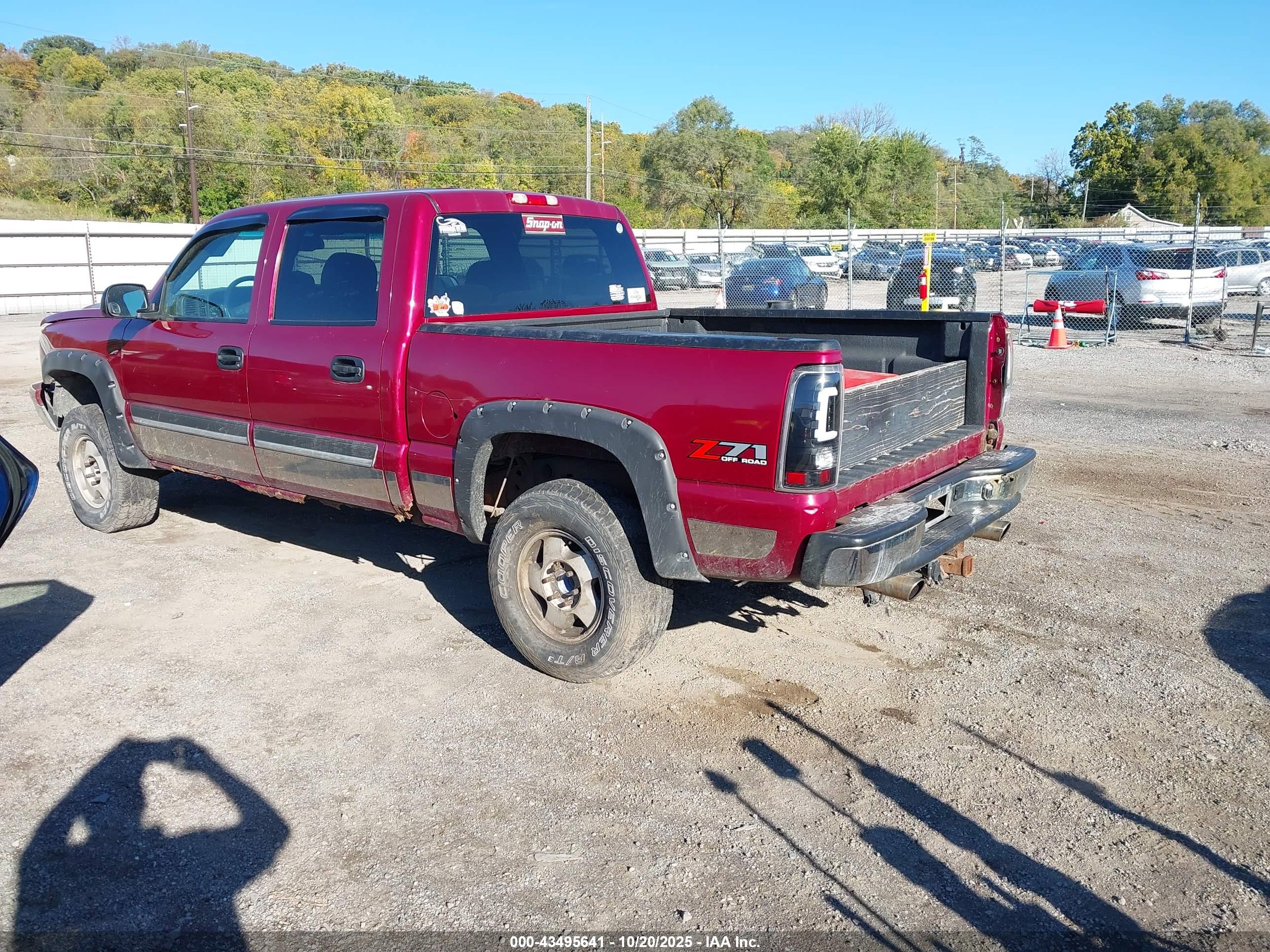 CHEVROLET SILVERADO image 3