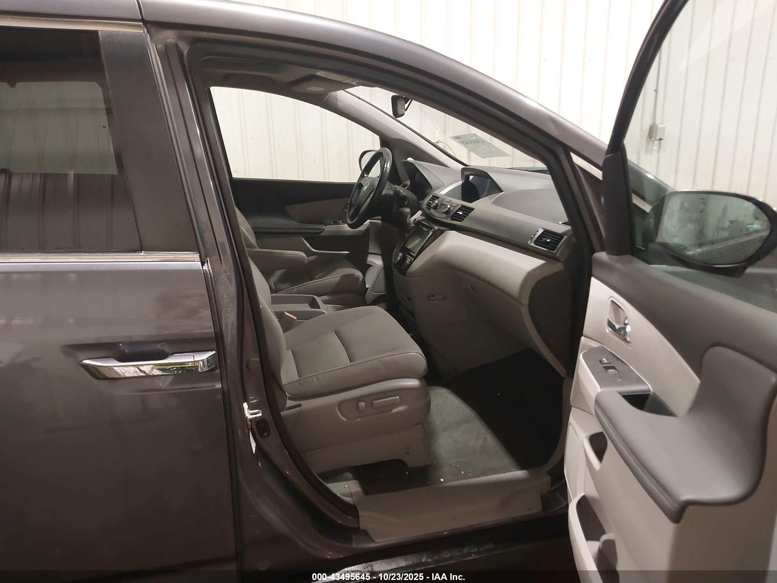 HONDA ODYSSEY image 5