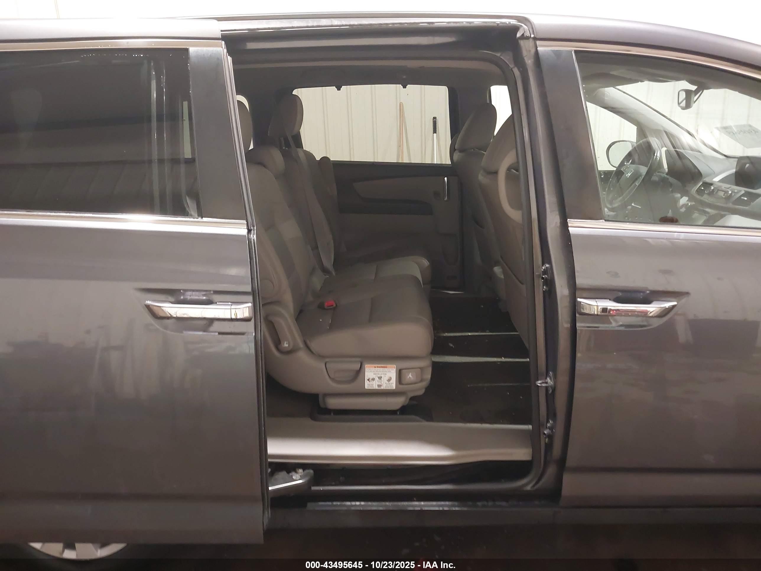 HONDA ODYSSEY image 8