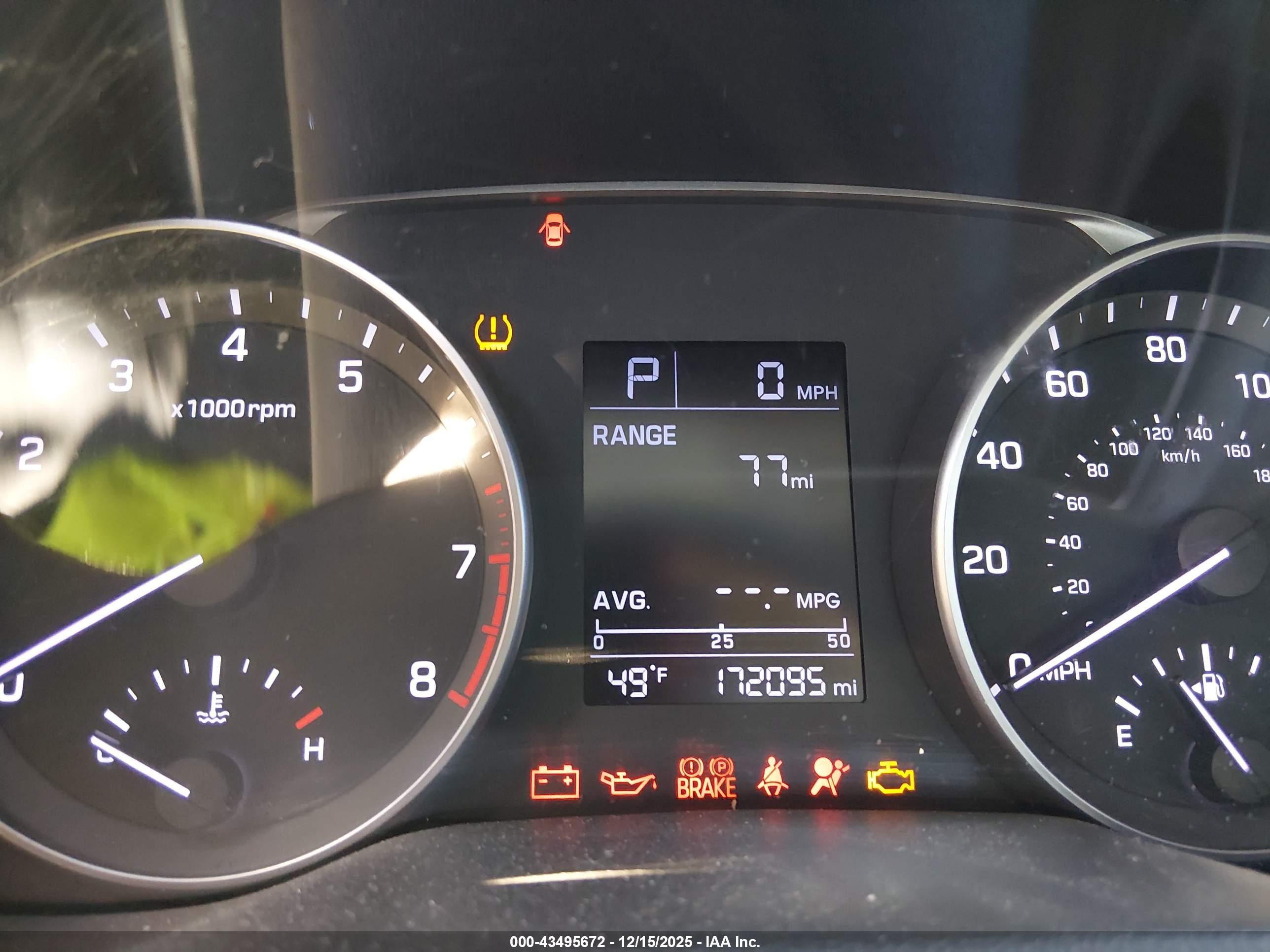 HYUNDAI ELANTRA image 7