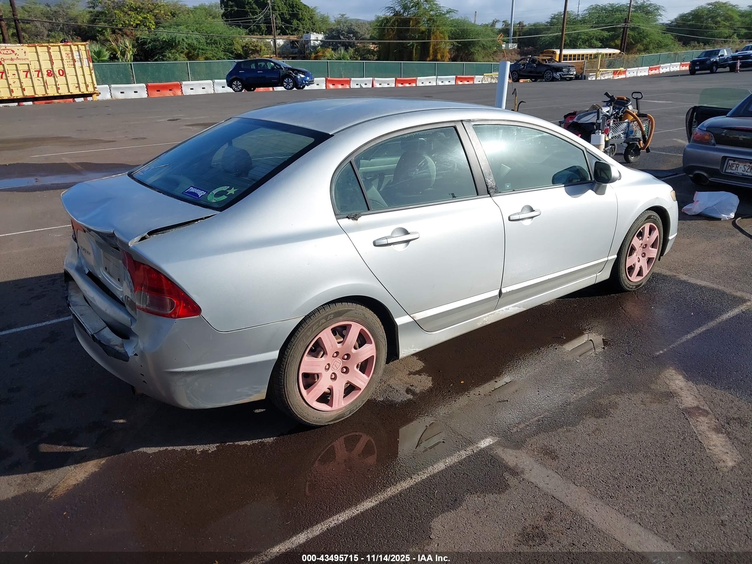 HONDA CIVIC image 4