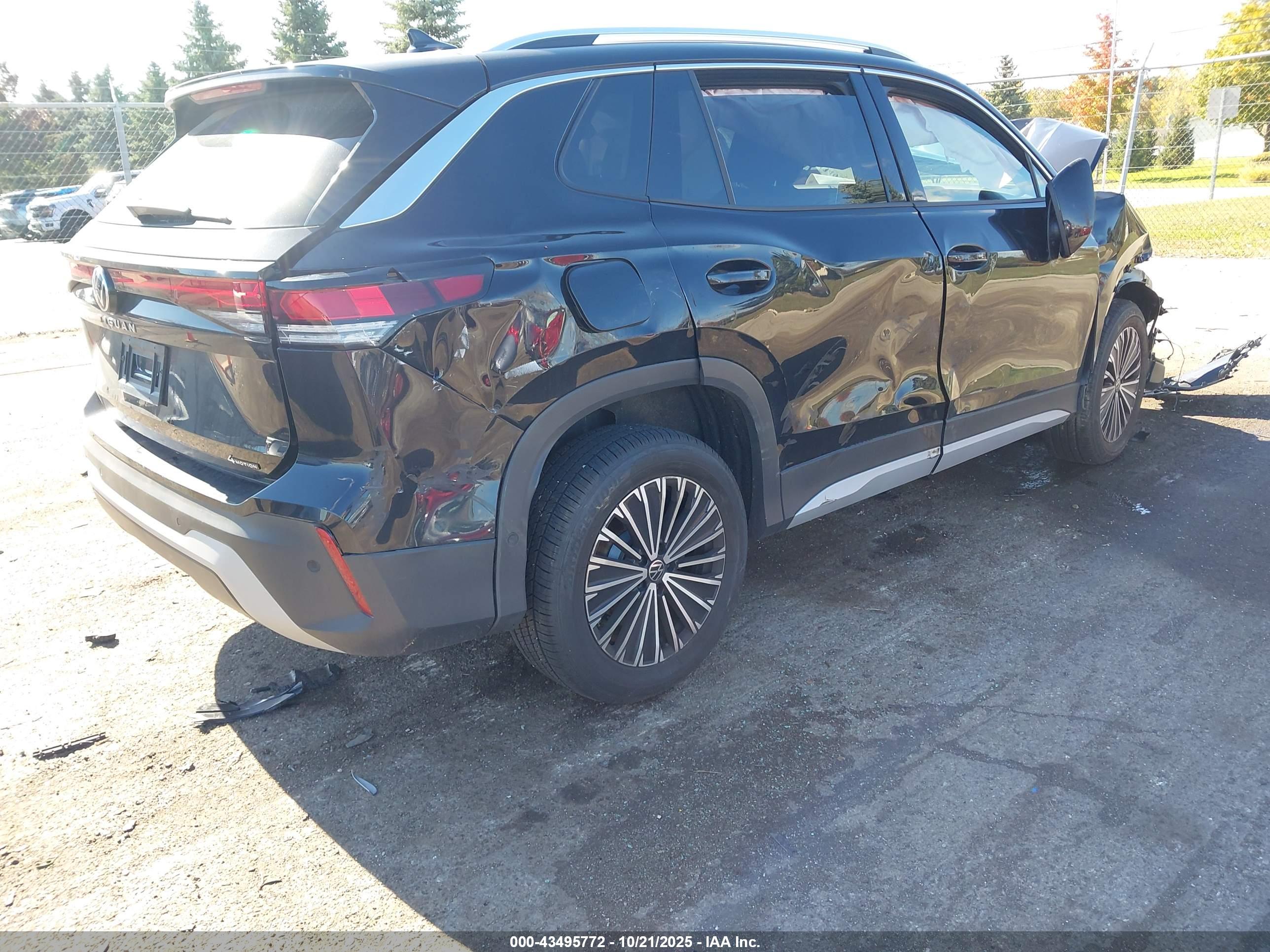 VOLKSWAGEN TIGUAN image 4